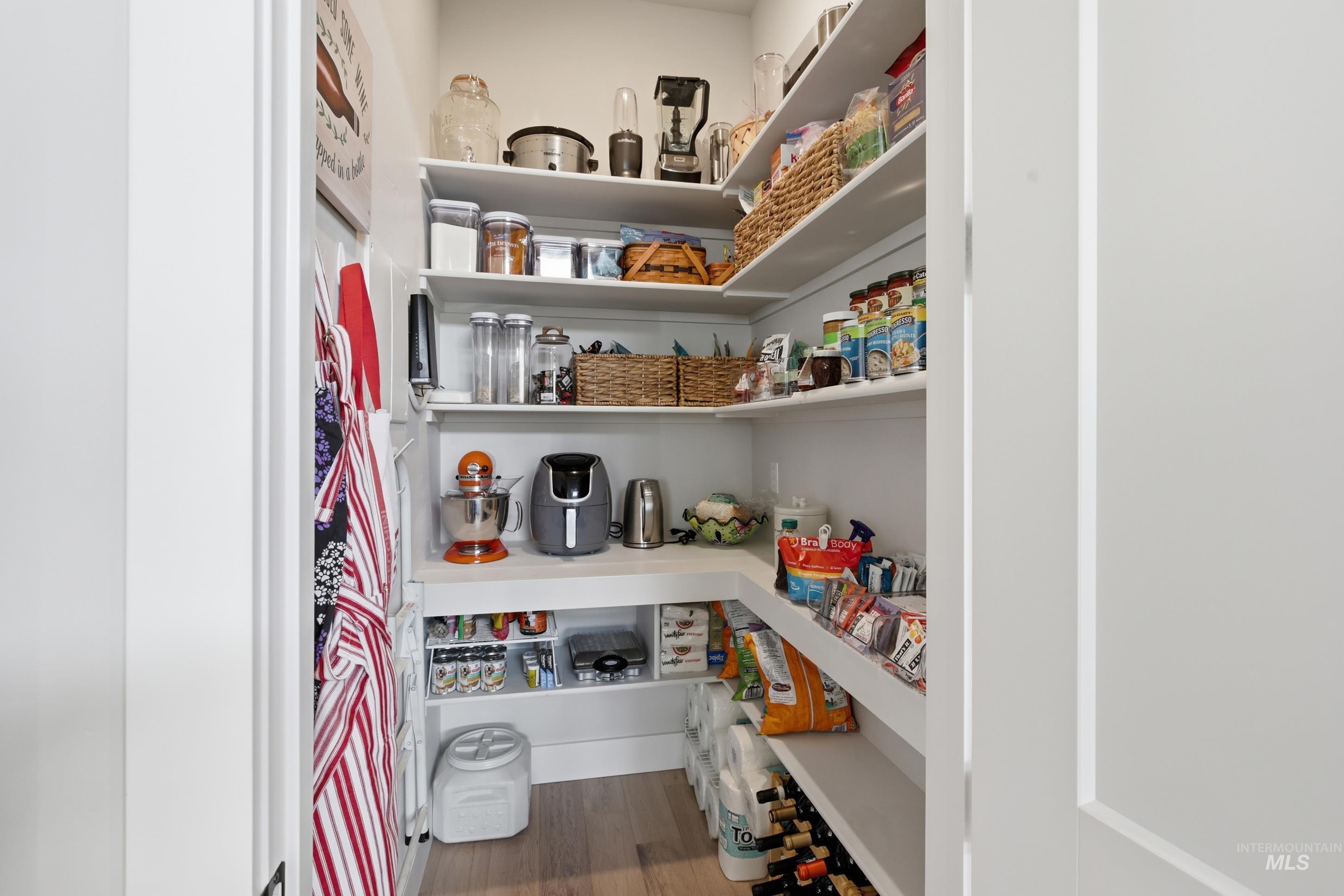 18051 N Burnt Car Pl, Boise, Idaho 83714, 3 Bedrooms, 2.5 Bathrooms, Residential For Sale, Price $885,000, 98980946