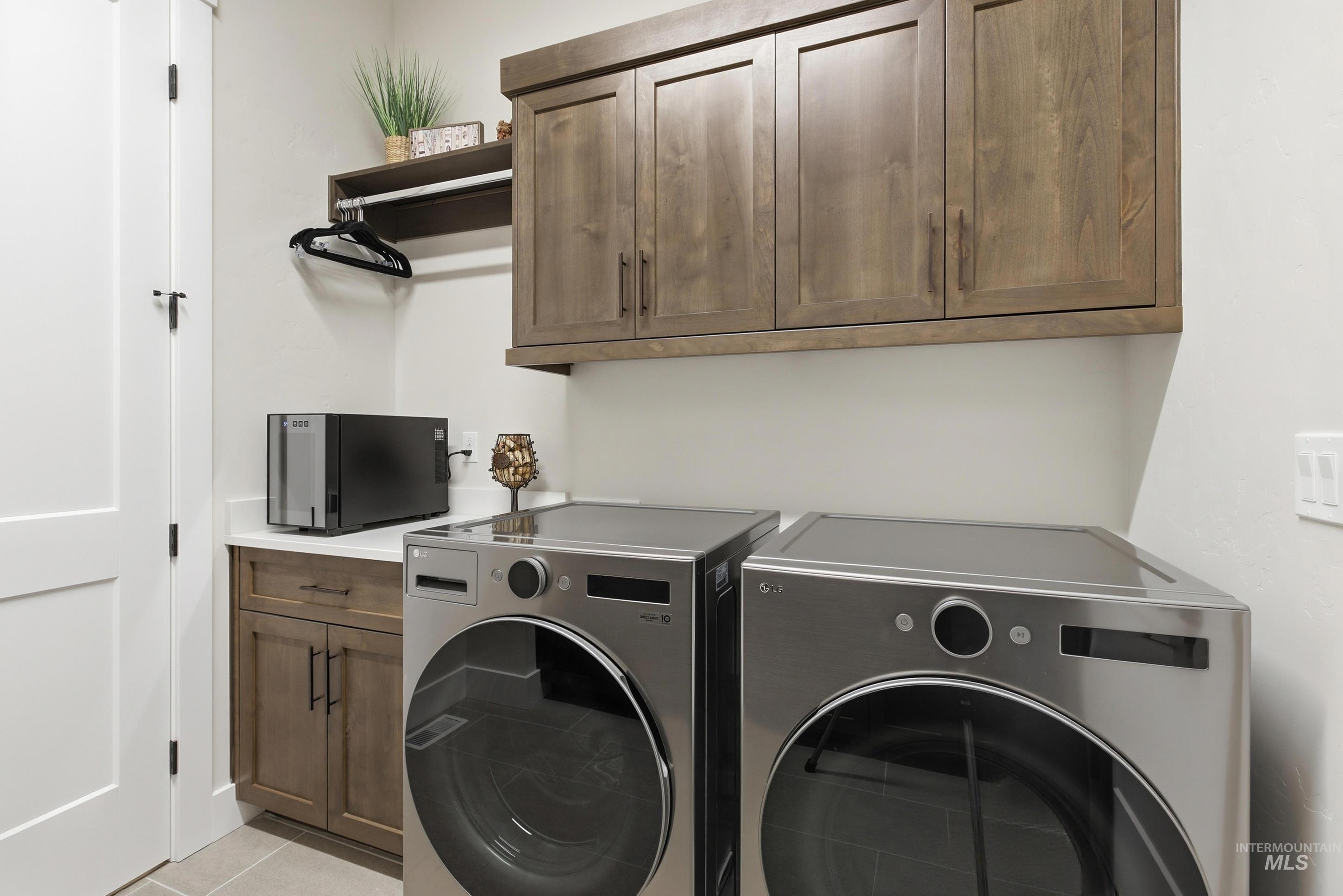 18051 N Burnt Car Pl, Boise, Idaho 83714, 3 Bedrooms, 2.5 Bathrooms, Residential For Sale, Price $885,000, 98980946