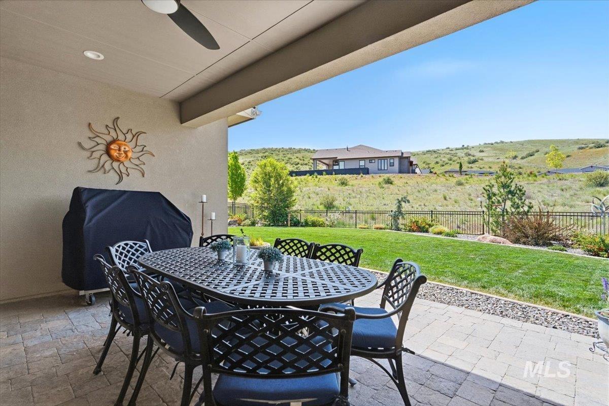 18051 N Burnt Car Pl, Boise, Idaho 83714, 3 Bedrooms, 2.5 Bathrooms, Residential For Sale, Price $885,000, 98980946