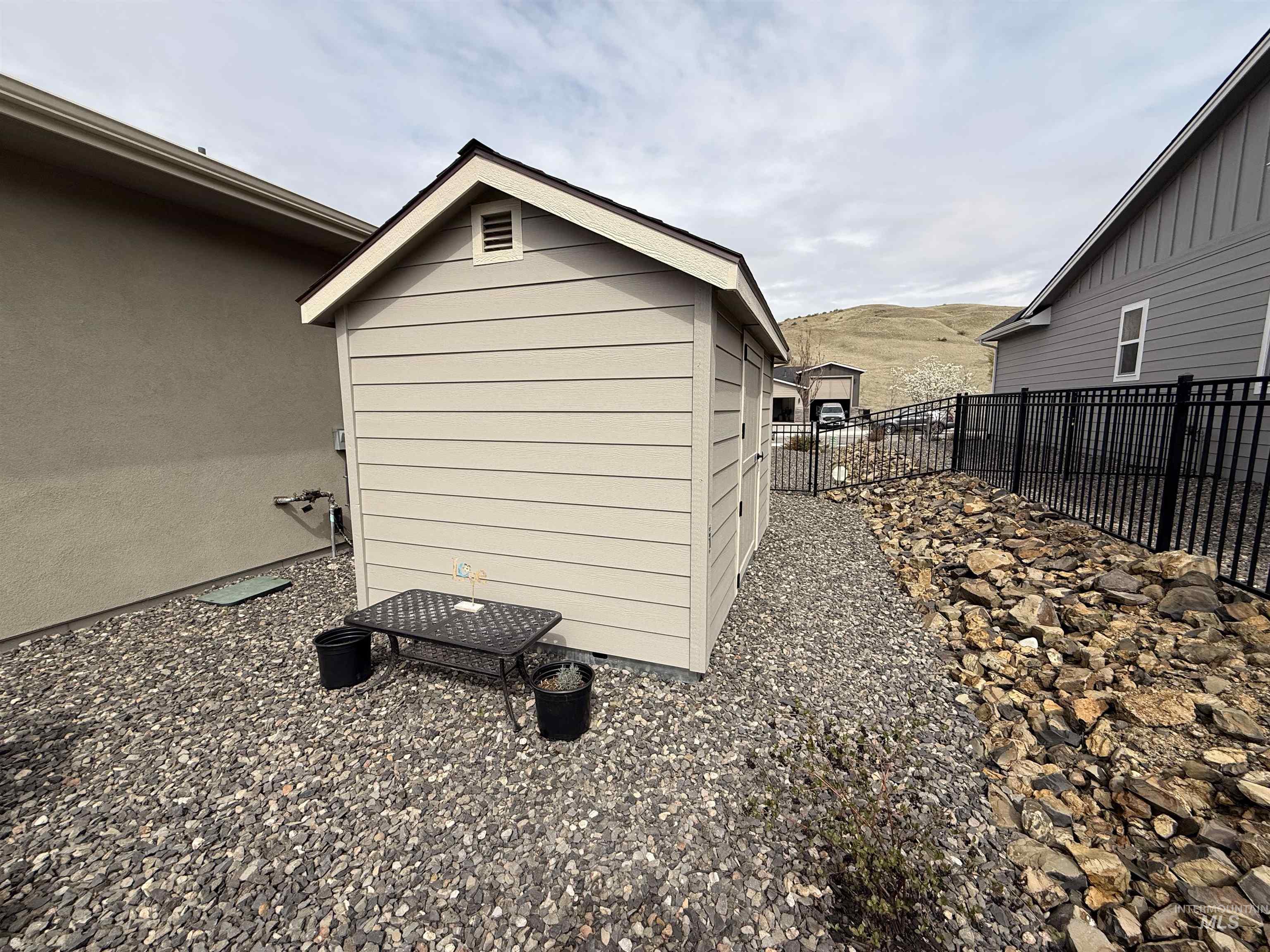 18051 N Burnt Car Pl, Boise, Idaho 83714, 3 Bedrooms, 2.5 Bathrooms, Residential For Sale, Price $885,000, 98980946