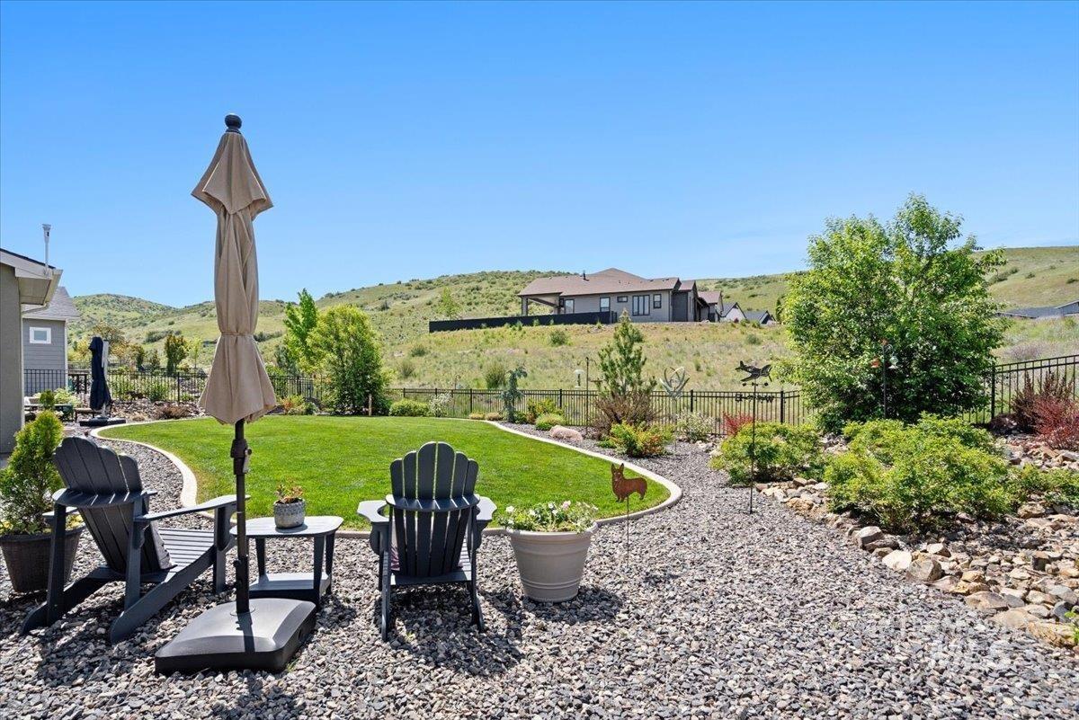 18051 N Burnt Car Pl, Boise, Idaho 83714, 3 Bedrooms, 2.5 Bathrooms, Residential For Sale, Price $885,000, 98980946