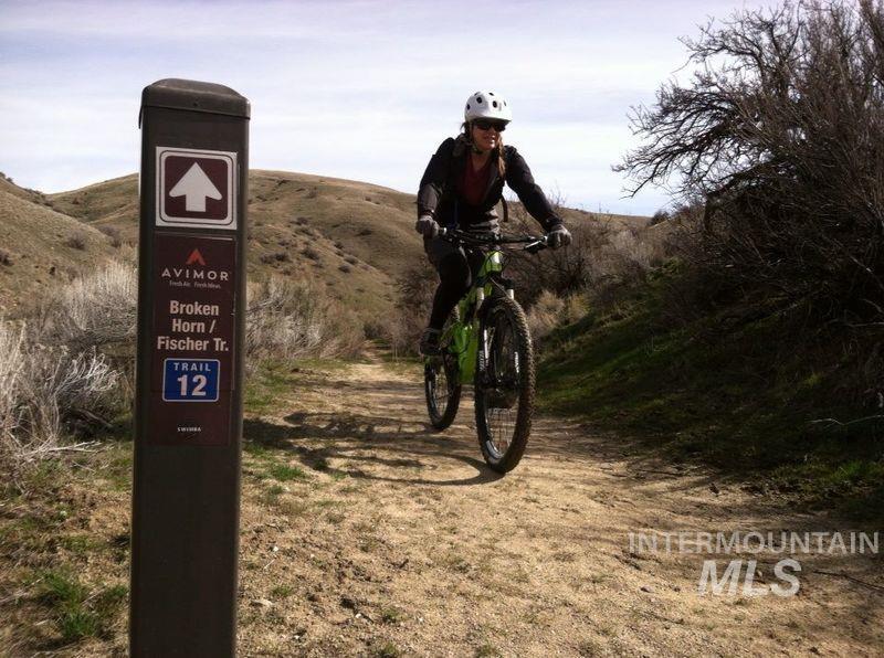 18051 N Burnt Car Pl, Boise, Idaho 83714, 3 Bedrooms, 2.5 Bathrooms, Residential For Sale, Price $885,000, 98980946