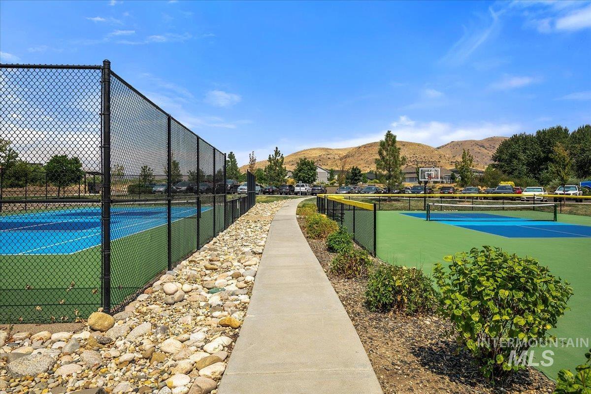 18051 N Burnt Car Pl, Boise, Idaho 83714, 3 Bedrooms, 2.5 Bathrooms, Residential For Sale, Price $885,000, 98980946