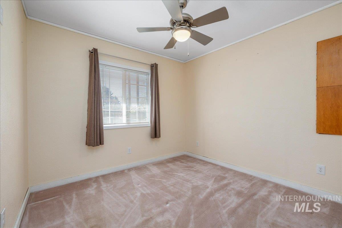 3002 Frozen Dog Rd, Emmett, Idaho 83617-9168, 3 Bedrooms, 3 Bathrooms, Residential For Sale, Price $549,000,MLS 98980948