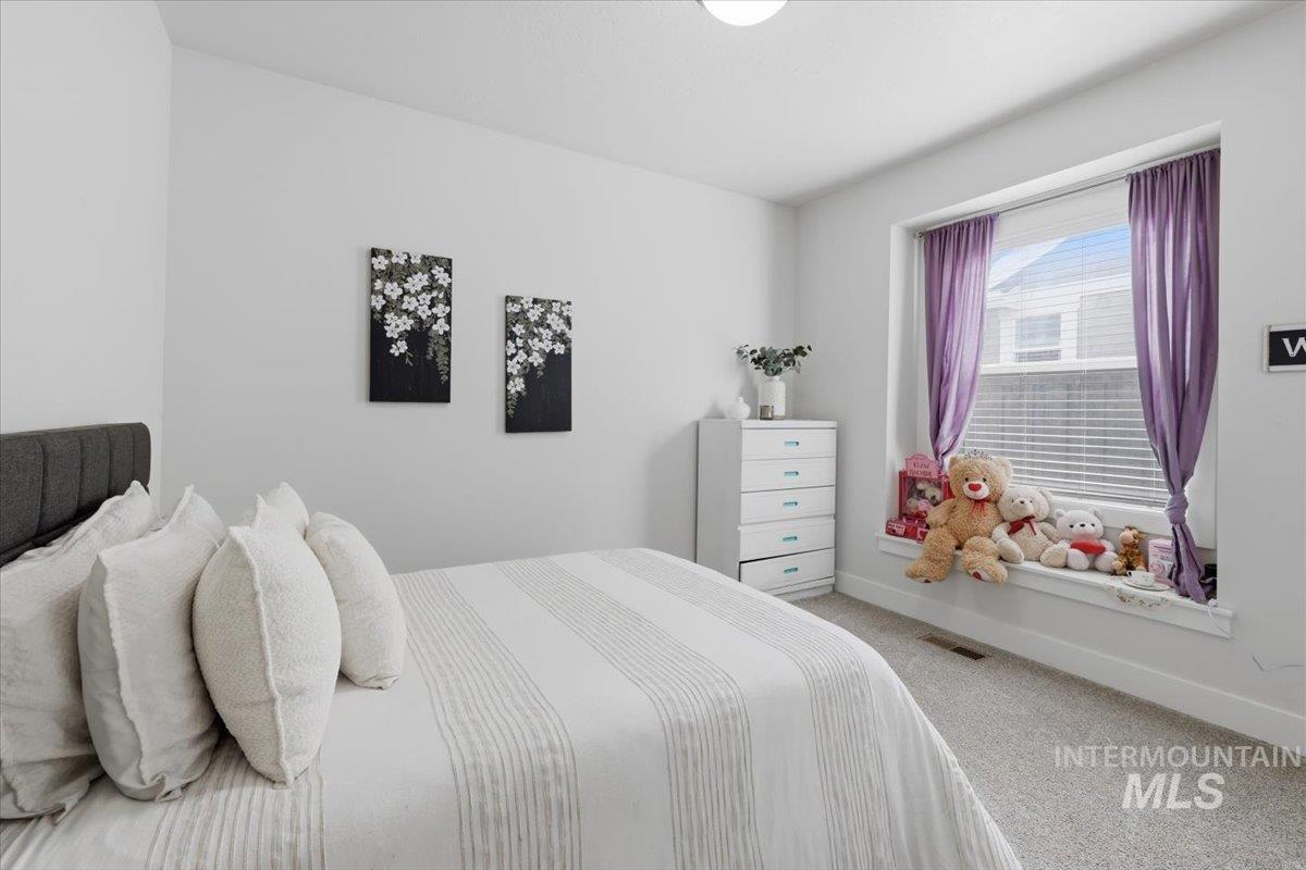 6098 Palatino Way, Meridian, Idaho 83642, 5 Bedrooms, 3 Bathrooms, Residential For Sale, Price $749,000, 98980950