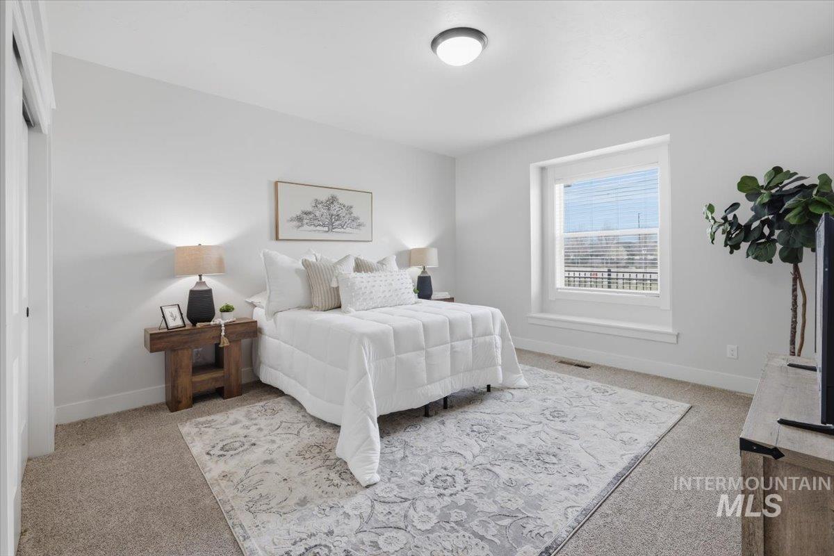 6098 Palatino Way, Meridian, Idaho 83642, 5 Bedrooms, 3 Bathrooms, Residential For Sale, Price $734,000,MLS 98980950