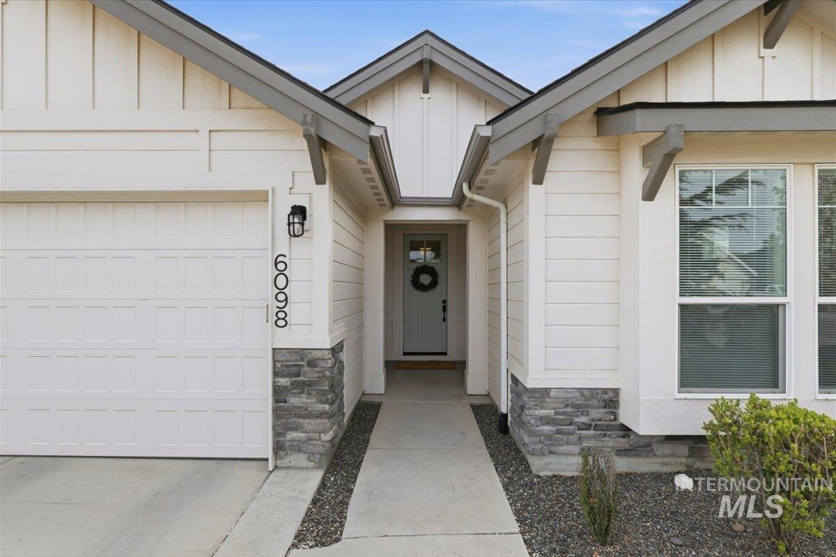 6098 Palatino Way, Meridian, Idaho 83642, 5 Bedrooms, 3 Bathrooms, Residential For Sale, Price $749,000, 98980950