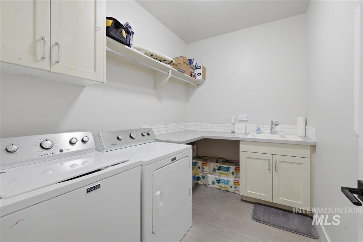 6098 Palatino Way, Meridian, Idaho 83642, 5 Bedrooms, 3 Bathrooms, Residential For Sale, Price $749,000, 98980950