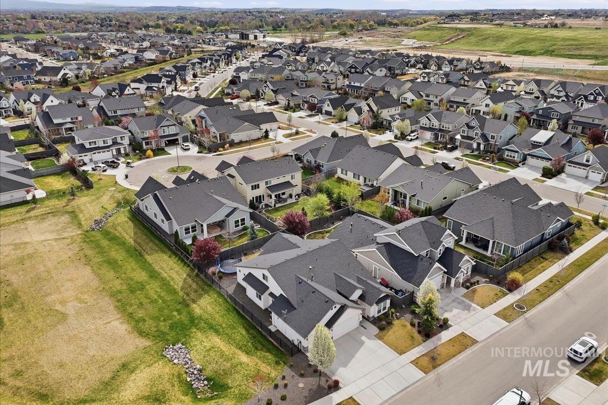 6098 Palatino Way, Meridian, Idaho 83642, 5 Bedrooms, 3 Bathrooms, Residential For Sale, Price $749,000, 98980950