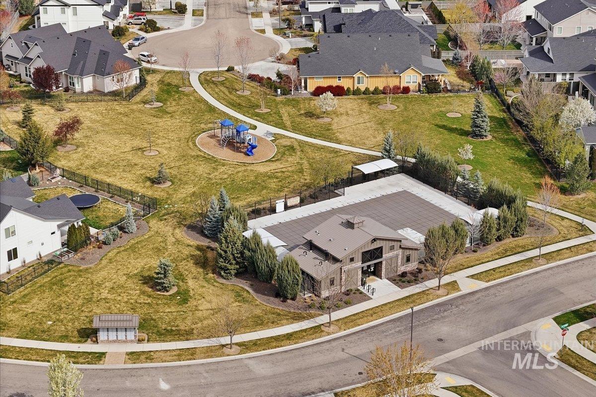 6098 Palatino Way, Meridian, Idaho 83642, 5 Bedrooms, 3 Bathrooms, Residential For Sale, Price $749,000, 98980950