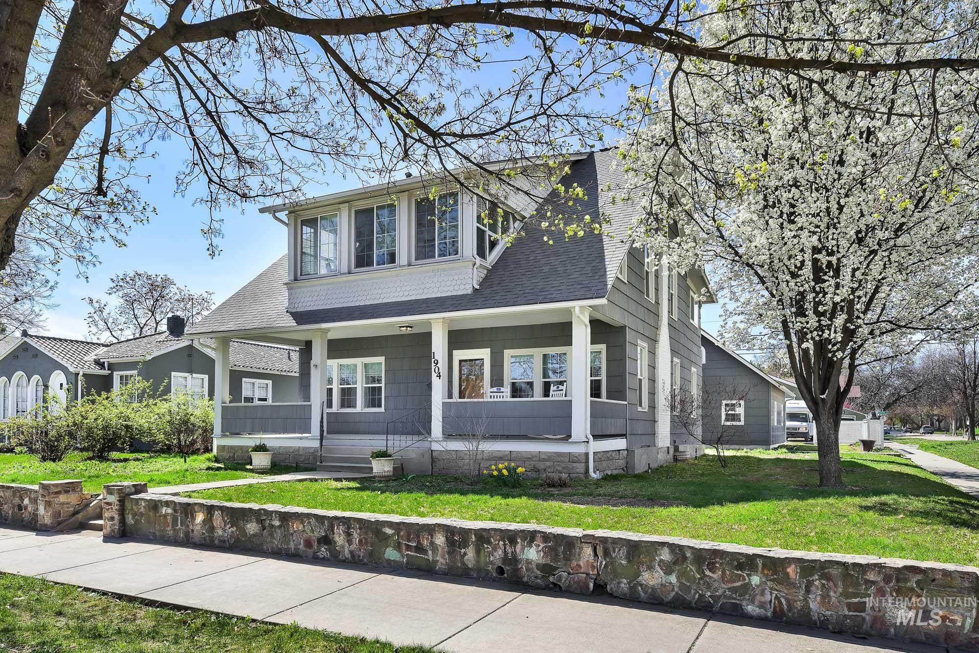 1904 Blaine St, Caldwell, Idaho 83605-4341, 4 Bedrooms, 2 Bathrooms, Residential For Sale, Price $498,900, 98980951