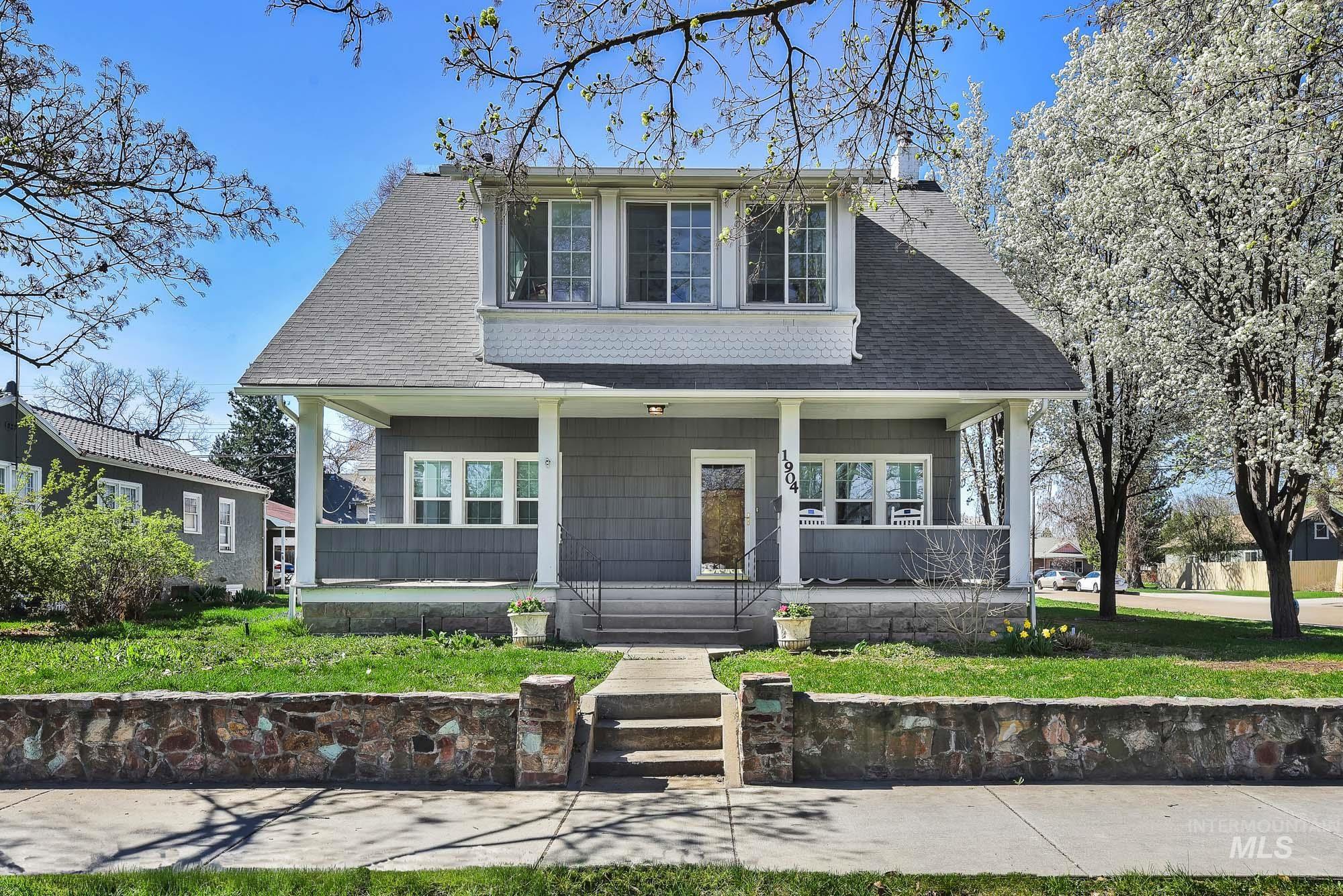 1904 Blaine St, Caldwell, Idaho 83605-4341, 4 Bedrooms, 2 Bathrooms, Residential For Sale, Price $498,900, 98980951