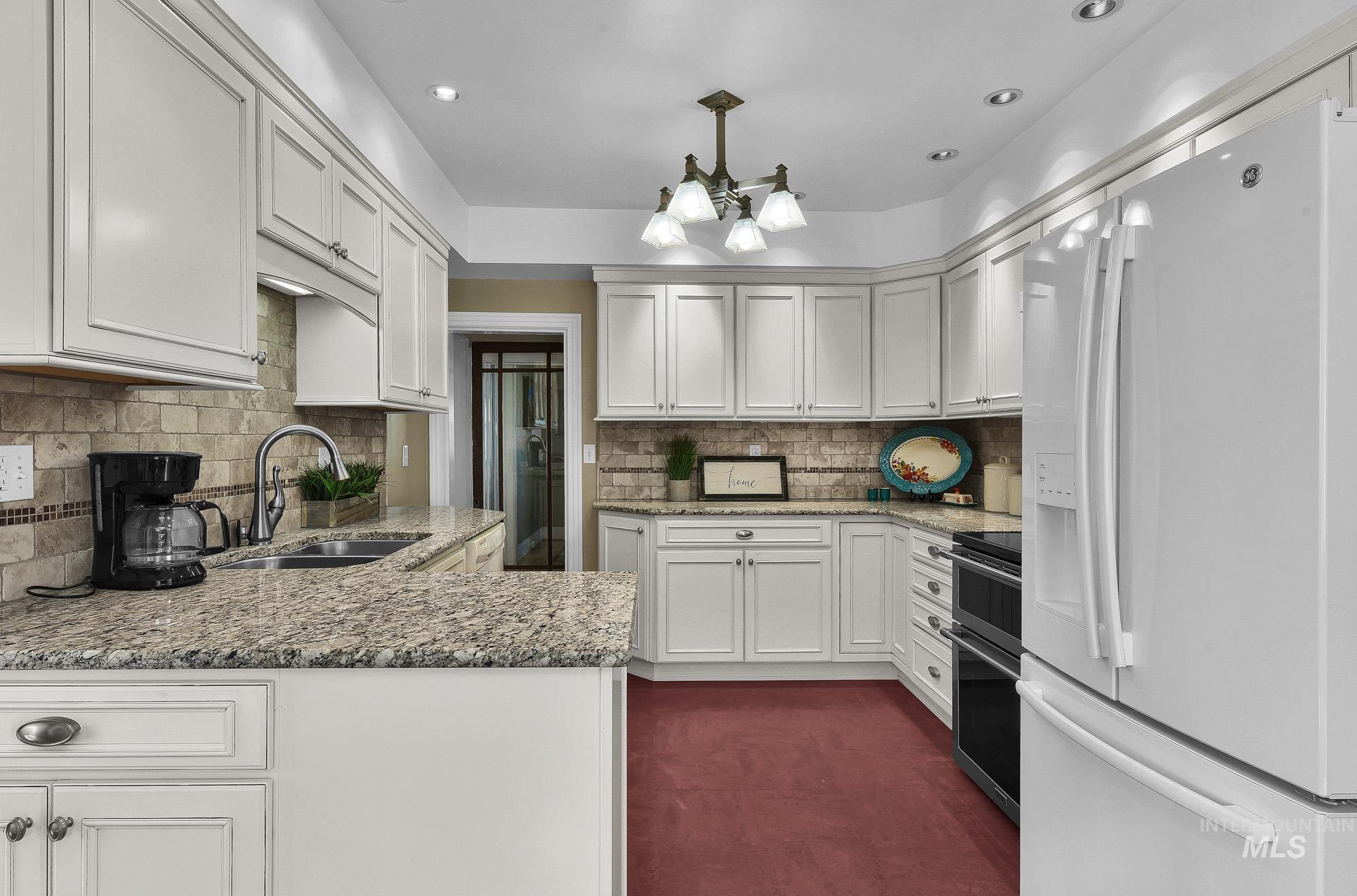 1904 Blaine St, Caldwell, Idaho 83605-4341, 4 Bedrooms, 2 Bathrooms, Residential For Sale, Price $498,900, 98980951