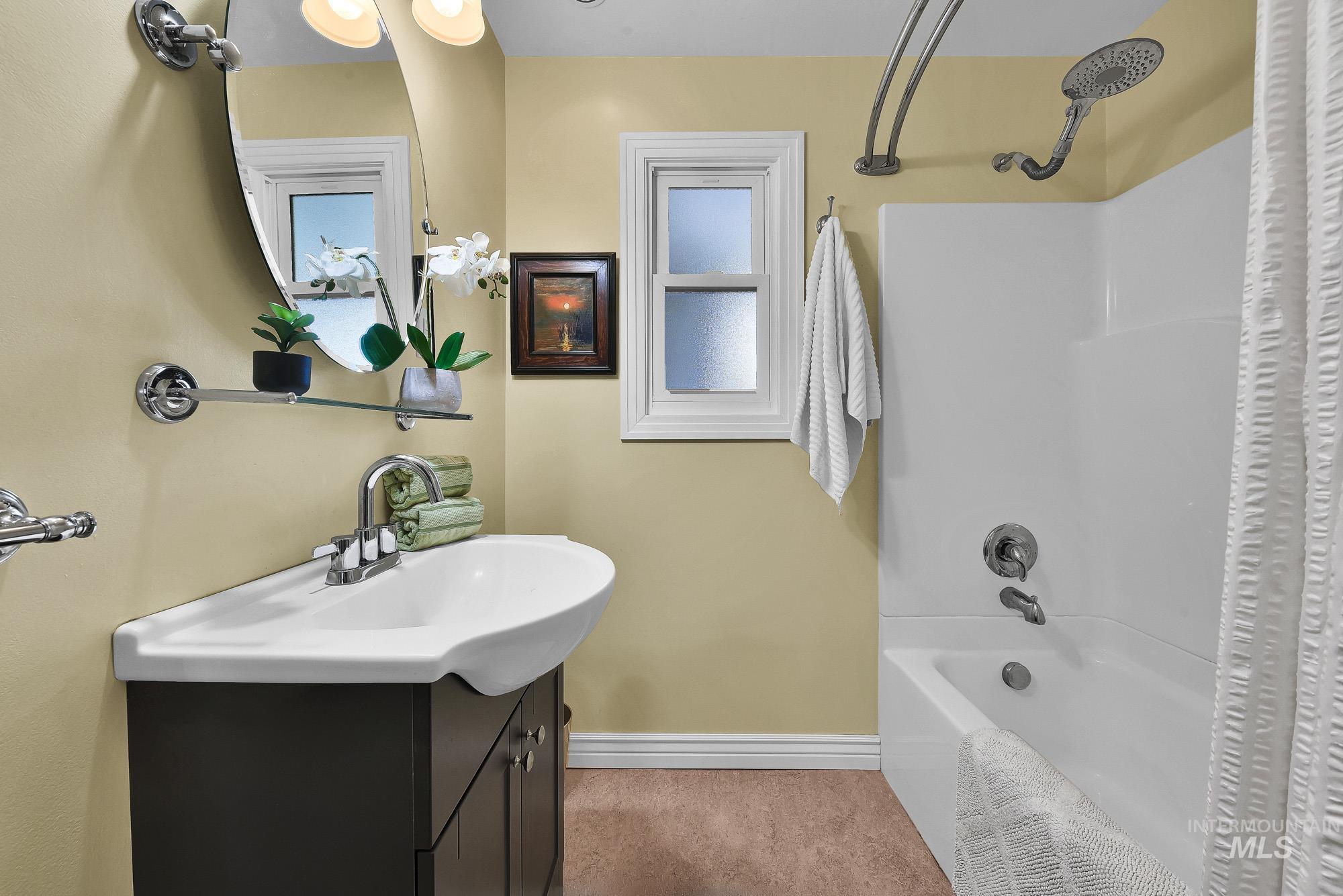 1904 Blaine St, Caldwell, Idaho 83605-4341, 4 Bedrooms, 2 Bathrooms, Residential For Sale, Price $498,900, 98980951