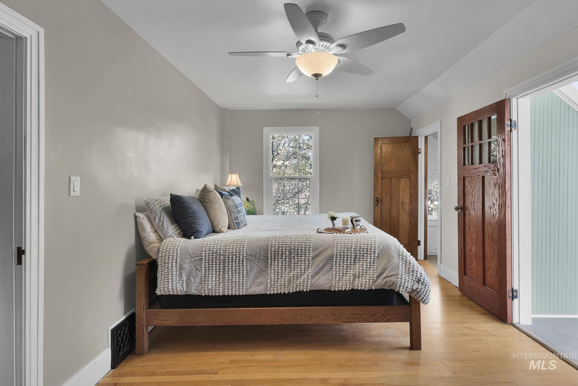 1904 Blaine St, Caldwell, Idaho 83605-4341, 4 Bedrooms, 2 Bathrooms, Residential For Sale, Price $498,900, 98980951