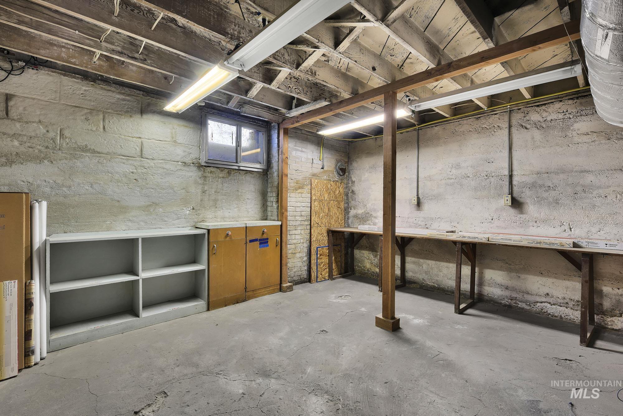 1904 Blaine St, Caldwell, Idaho 83605-4341, 4 Bedrooms, 2 Bathrooms, Residential For Sale, Price $498,900, 98980951