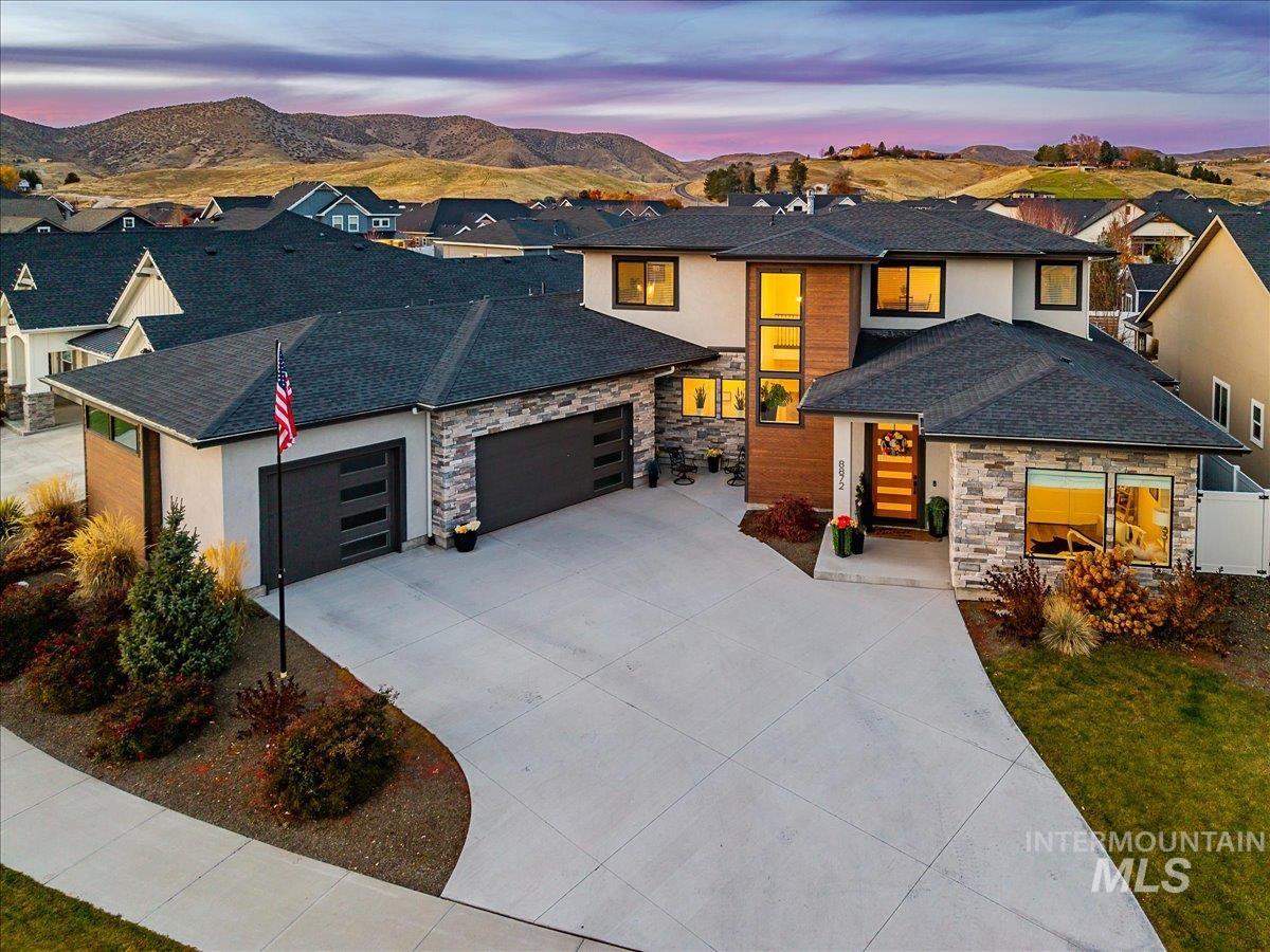 8872 W Suttle Lake Dr, Boise, Idaho 83714, 4 Bedrooms, 2.5 Bathrooms, Residential For Sale, Price $1,037,000, 98980952