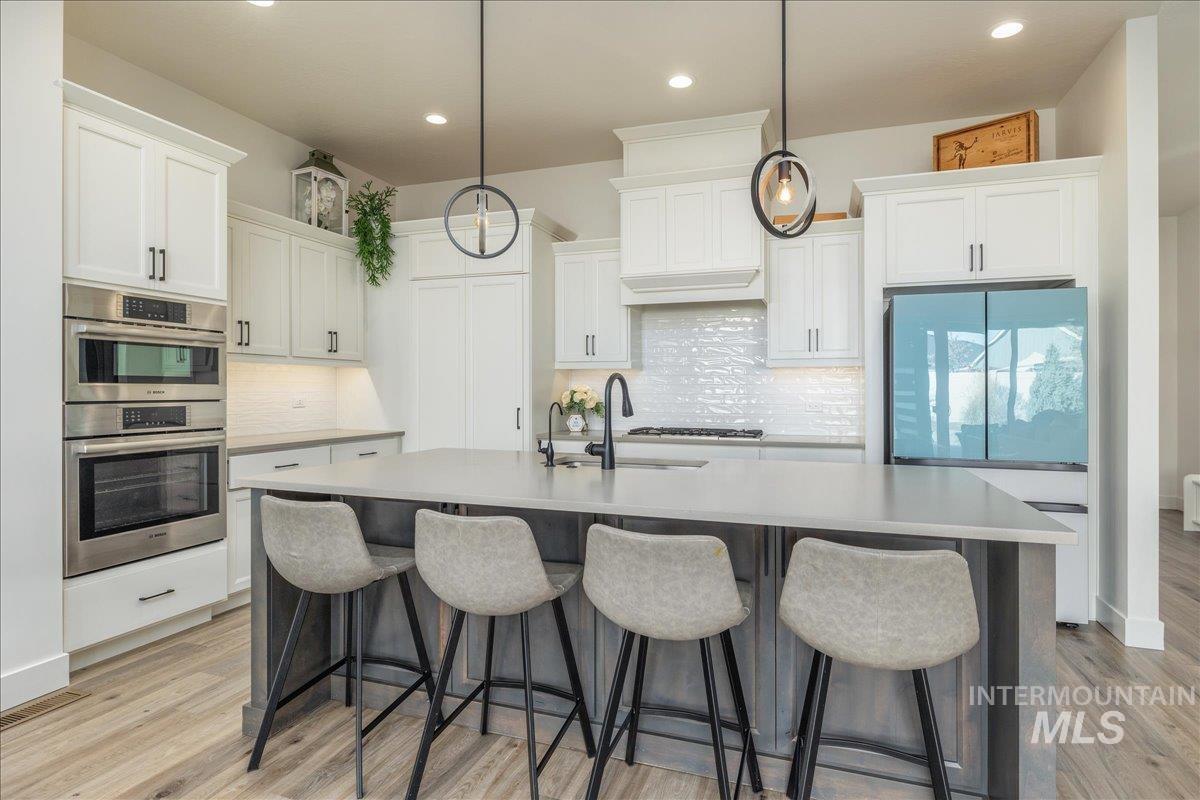 8872 W Suttle Lake Dr, Boise, Idaho 83714, 4 Bedrooms, 2.5 Bathrooms, Residential For Sale, Price $1,037,000, 98980952