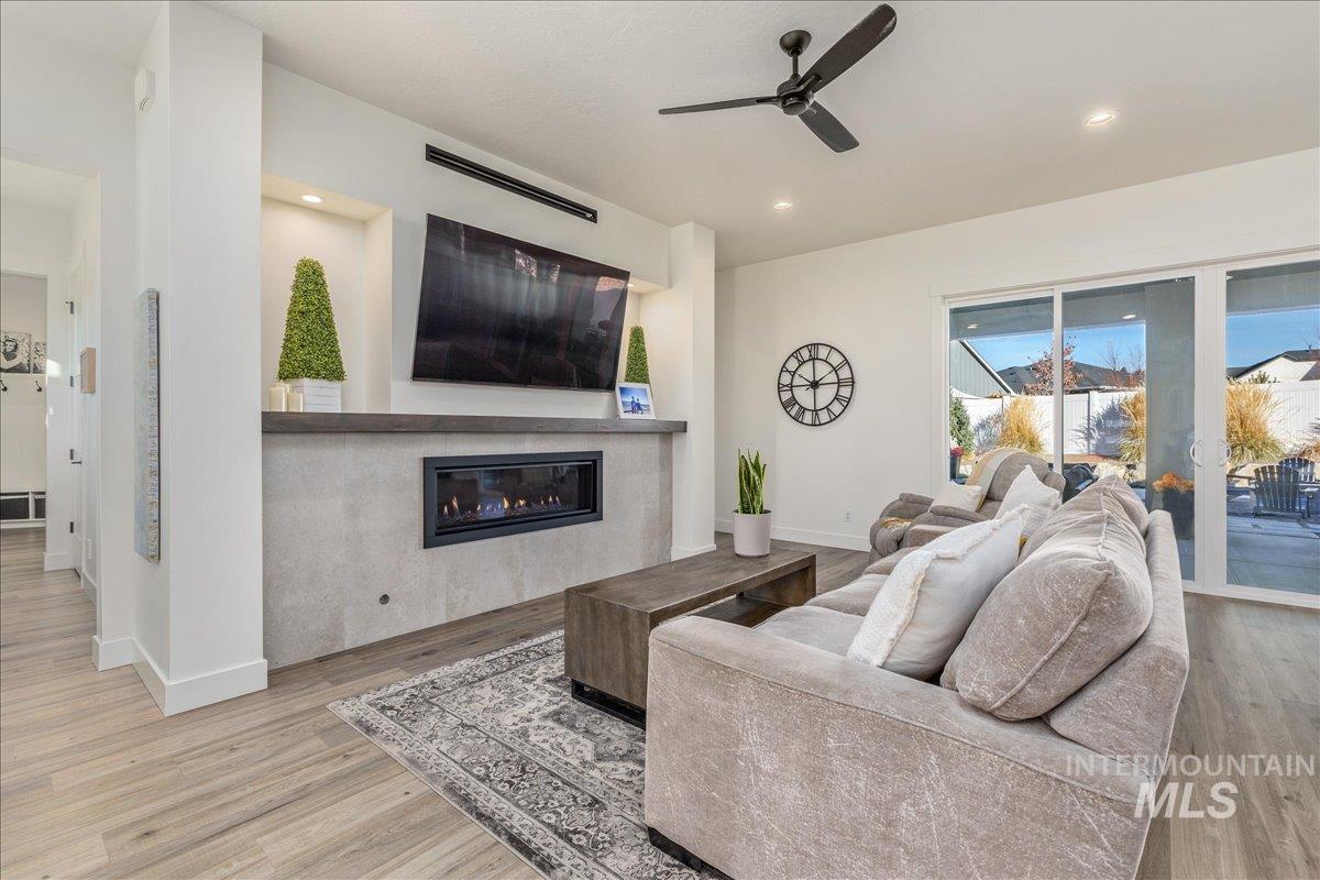 8872 W Suttle Lake Dr, Boise, Idaho 83714, 4 Bedrooms, 2.5 Bathrooms, Residential For Sale, Price $1,037,000, 98980952