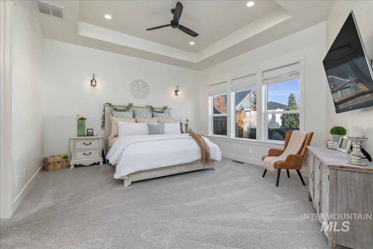 8872 W Suttle Lake Dr, Boise, Idaho 83714, 4 Bedrooms, 2.5 Bathrooms, Residential For Sale, Price $1,037,000, 98980952