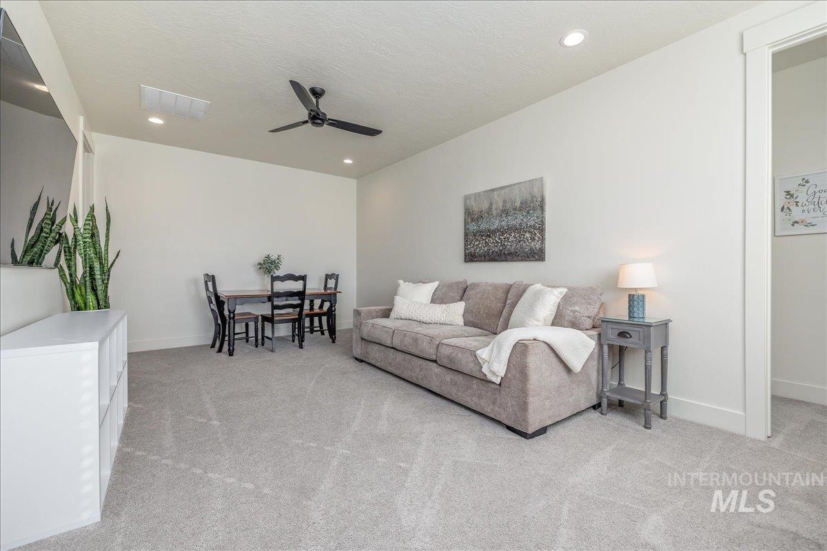 8872 W Suttle Lake Dr, Boise, Idaho 83714, 4 Bedrooms, 2.5 Bathrooms, Residential For Sale, Price $1,037,000, 98980952