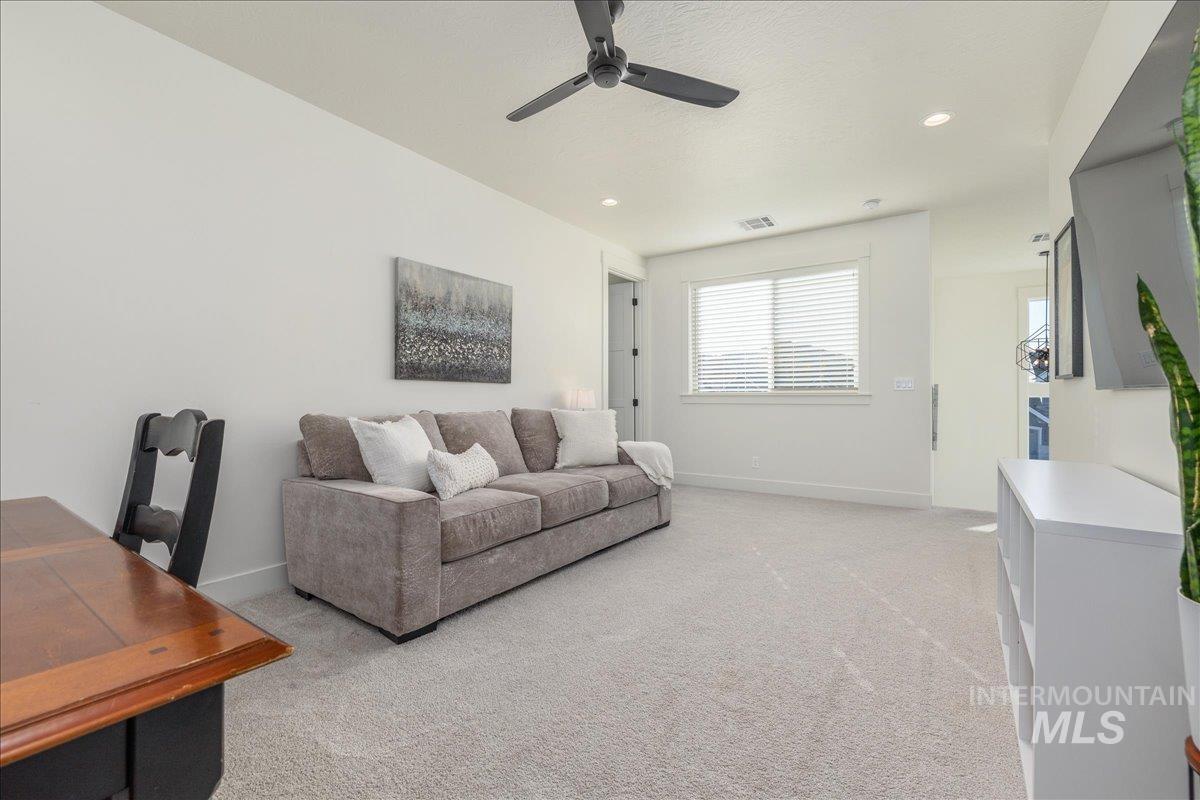 8872 W Suttle Lake Dr, Boise, Idaho 83714, 4 Bedrooms, 2.5 Bathrooms, Residential For Sale, Price $1,037,000, 98980952