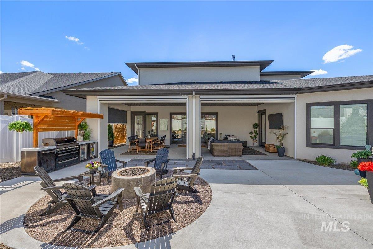 8872 W Suttle Lake Dr, Boise, Idaho 83714, 4 Bedrooms, 2.5 Bathrooms, Residential For Sale, Price $1,037,000, 98980952