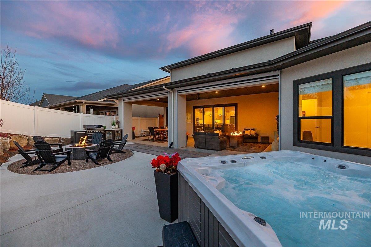 8872 W Suttle Lake Dr, Boise, Idaho 83714, 4 Bedrooms, 2.5 Bathrooms, Residential For Sale, Price $1,037,000, 98980952