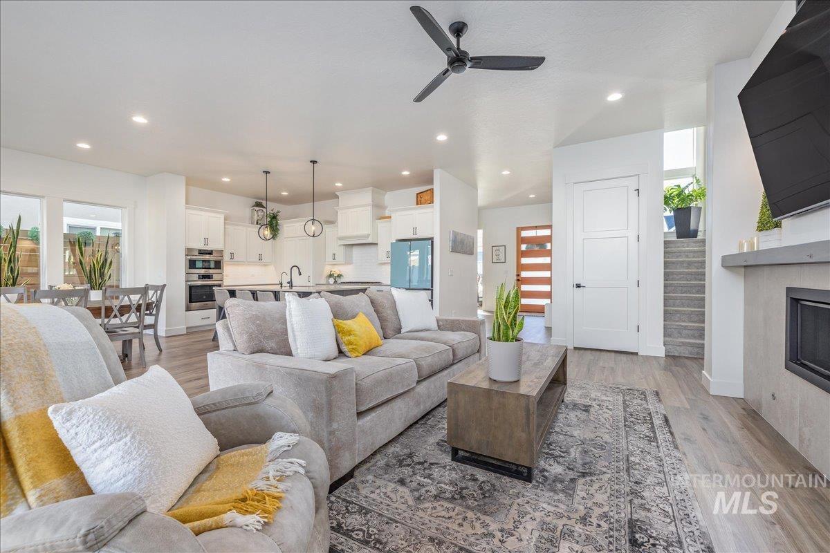 8872 W Suttle Lake Dr, Boise, Idaho 83714, 4 Bedrooms, 2.5 Bathrooms, Residential For Sale, Price $1,037,000, 98980952