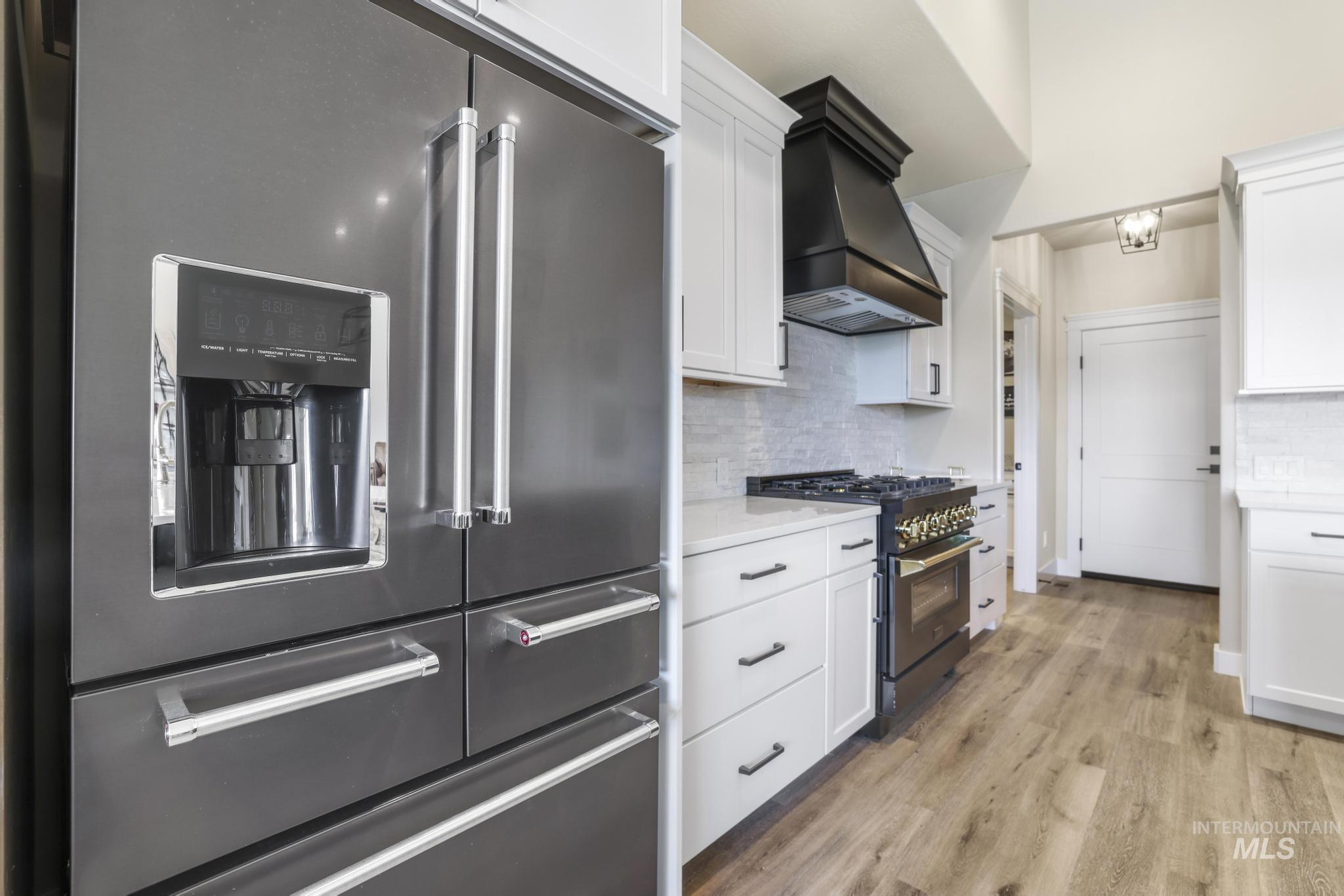 594 Canyon Mist, Twin Falls, Idaho 83301, 3 Bedrooms, 2.5 Bathrooms, Residential For Sale, Price $735,000, 98980954