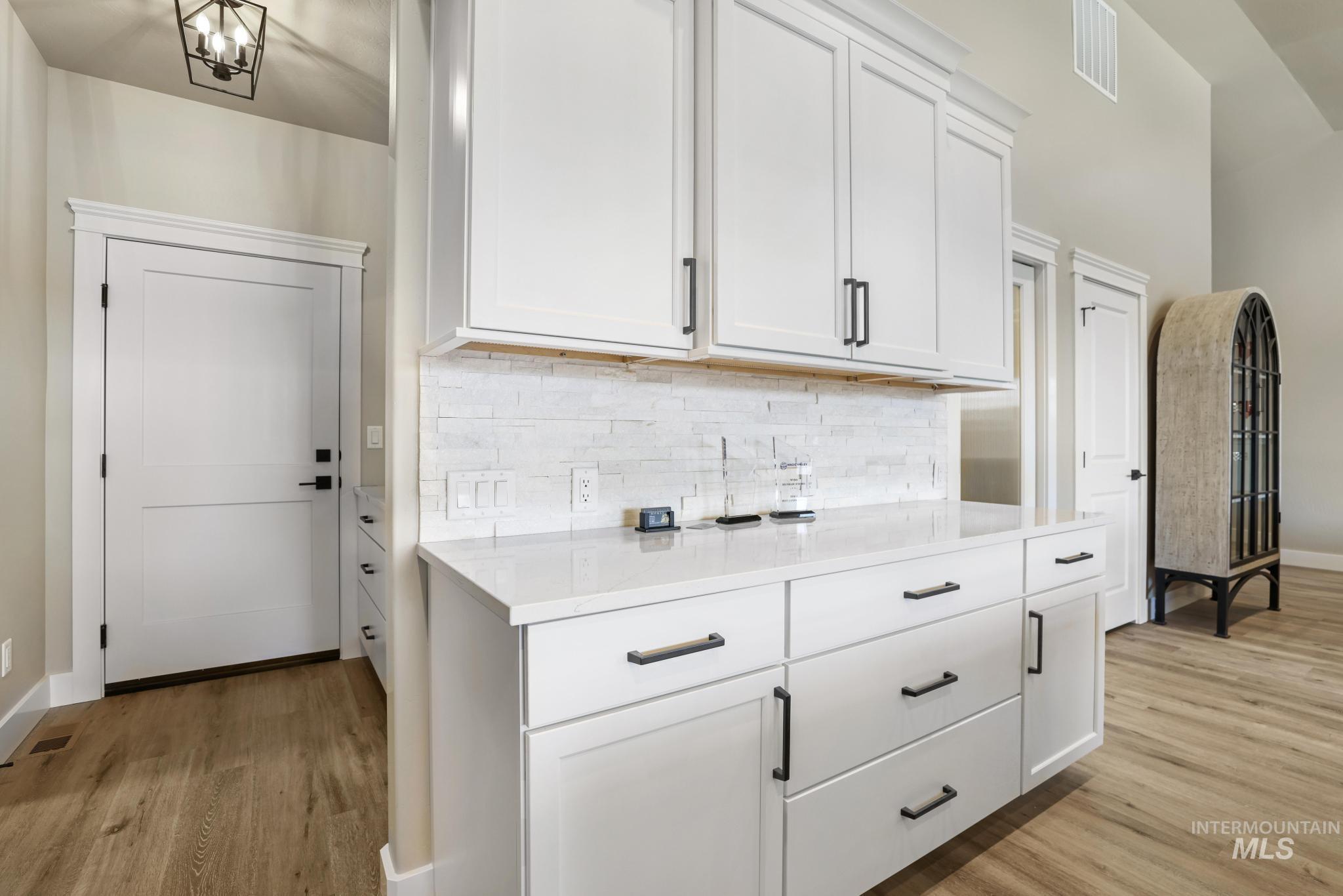 594 Canyon Mist, Twin Falls, Idaho 83301, 3 Bedrooms, 2.5 Bathrooms, Residential For Sale, Price $735,000, 98980954