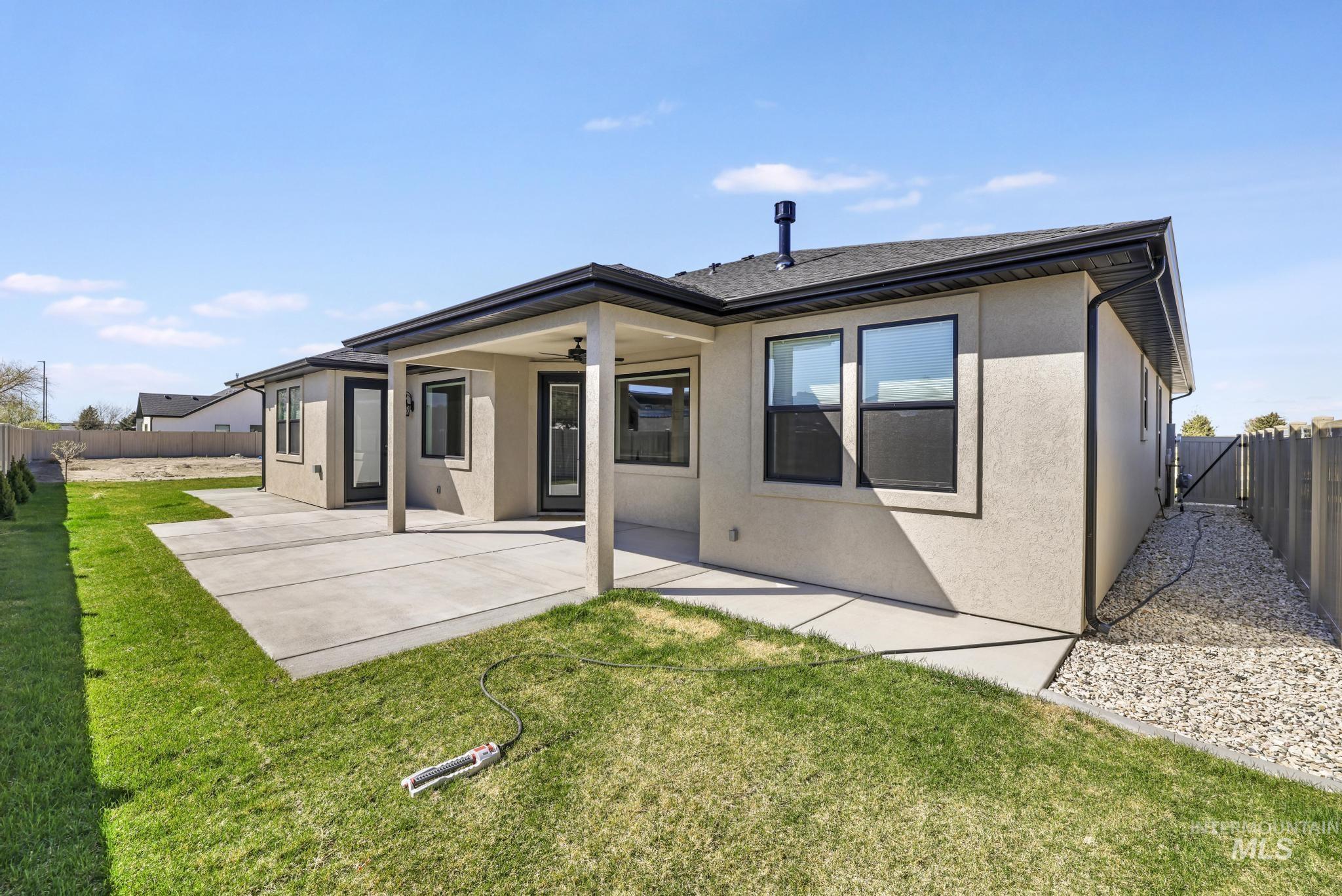 594 Canyon Mist, Twin Falls, Idaho 83301, 3 Bedrooms, 2.5 Bathrooms, Residential For Sale, Price $735,000, 98980954