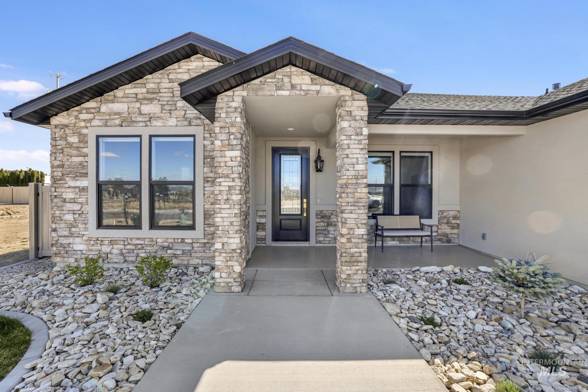 594 Canyon Mist, Twin Falls, Idaho 83301, 3 Bedrooms, 2.5 Bathrooms, Residential For Sale, Price $735,000, 98980954