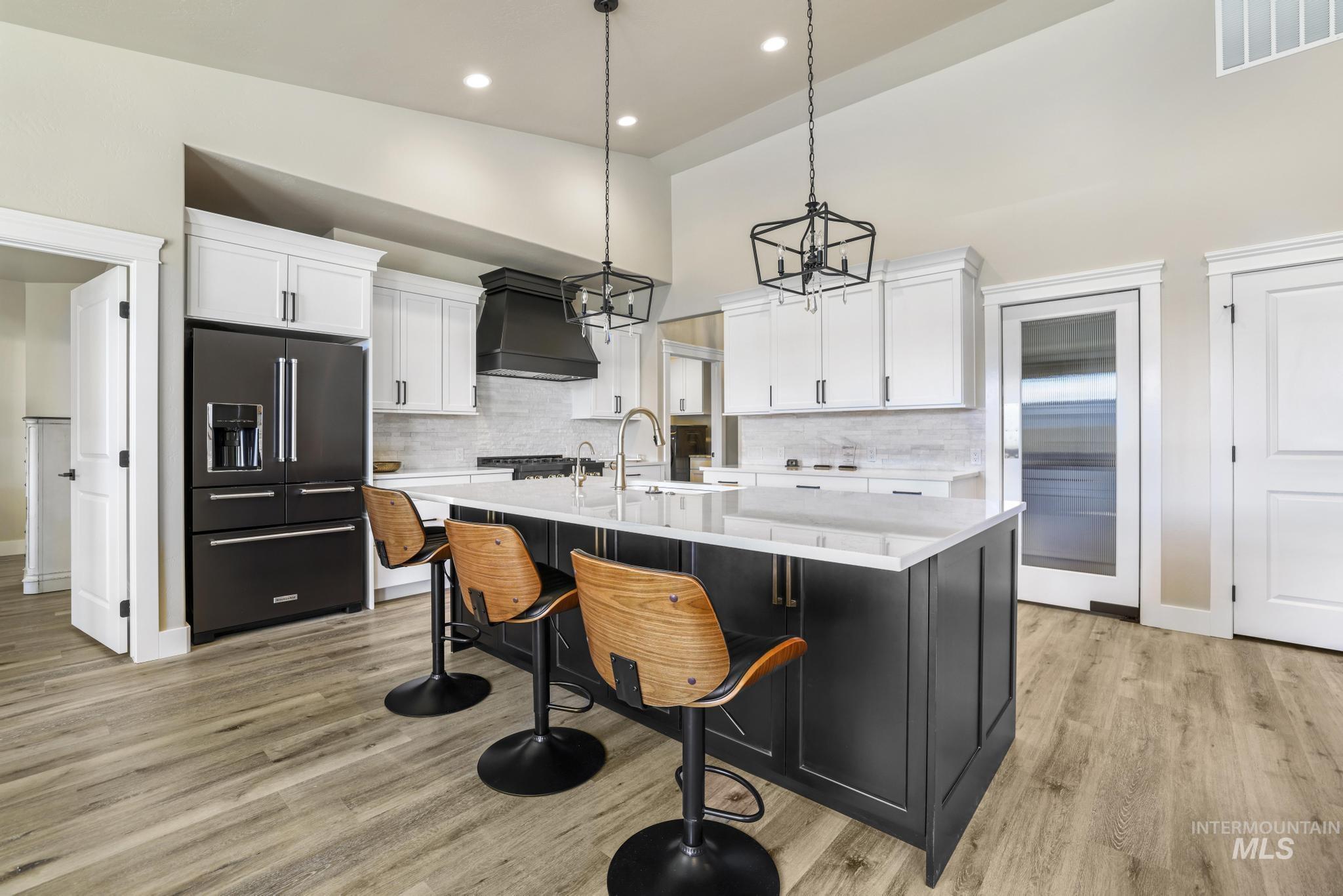 594 Canyon Mist, Twin Falls, Idaho 83301, 3 Bedrooms, 2.5 Bathrooms, Residential For Sale, Price $735,000, 98980954