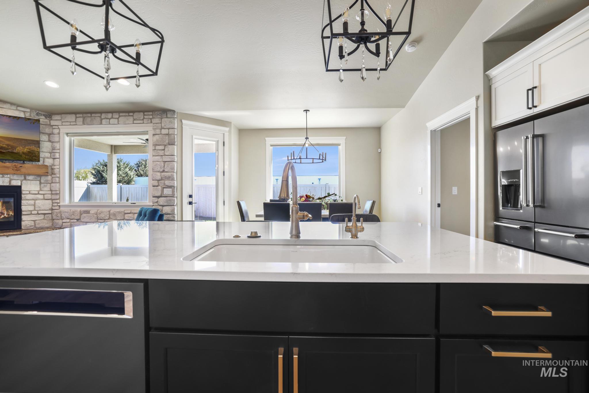 594 Canyon Mist, Twin Falls, Idaho 83301, 3 Bedrooms, 2.5 Bathrooms, Residential For Sale, Price $735,000, 98980954