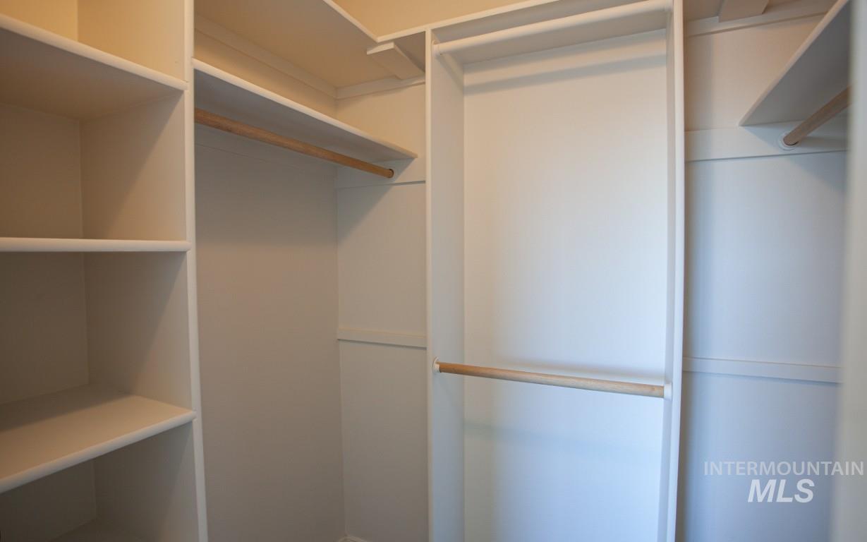 3121 Ray Ave, Caldwell, Idaho 83605, 3 Bedrooms, 2.5 Bathrooms, Residential For Sale, Price $359,900, 98980955