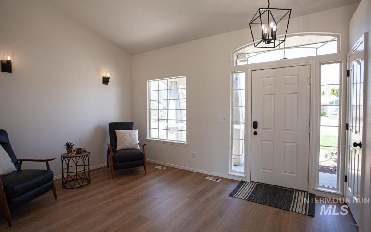 3121 Ray Ave, Caldwell, Idaho 83605, 3 Bedrooms, 2.5 Bathrooms, Residential For Sale, Price $359,900, 98980955