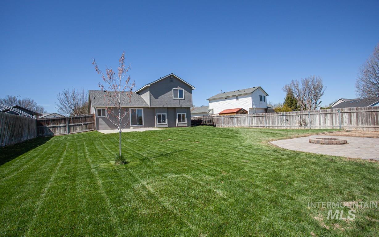 3121 Ray Ave, Caldwell, Idaho 83605, 3 Bedrooms, 2.5 Bathrooms, Residential For Sale, Price $359,900, 98980955