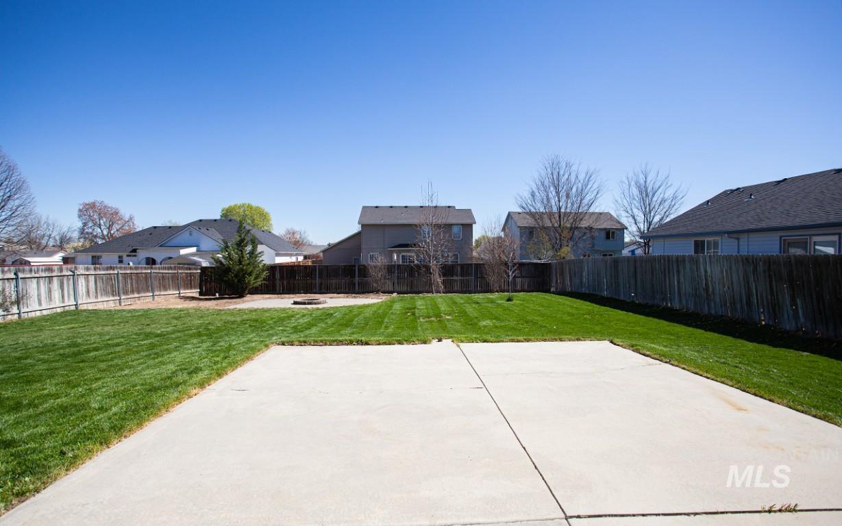3121 Ray Ave, Caldwell, Idaho 83605, 3 Bedrooms, 2.5 Bathrooms, Residential For Sale, Price $359,900, 98980955