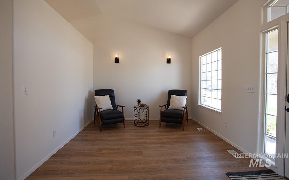 3121 Ray Ave, Caldwell, Idaho 83605, 3 Bedrooms, 2.5 Bathrooms, Residential For Sale, Price $359,900, 98980955