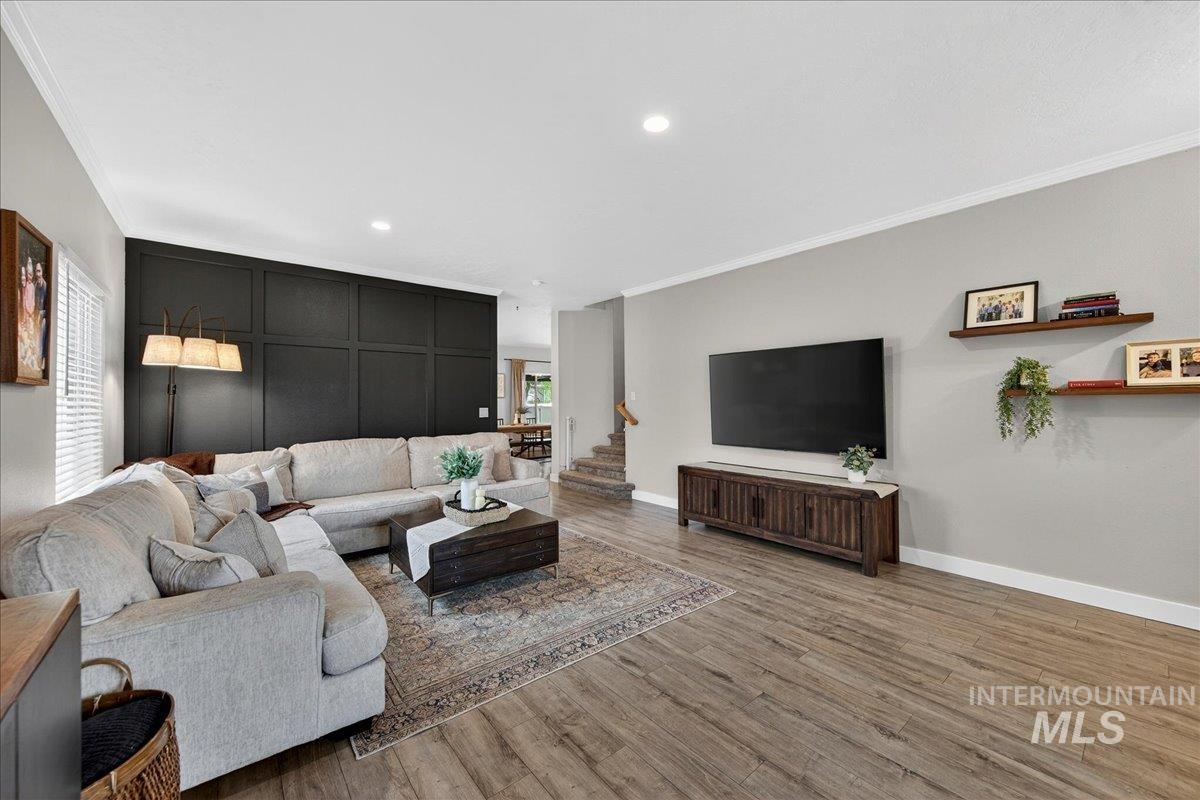 1826 N Henderson Ave, Meridian, Idaho 83646, 4 Bedrooms, 3 Bathrooms, Residential For Sale, Price $619,900, 98980956