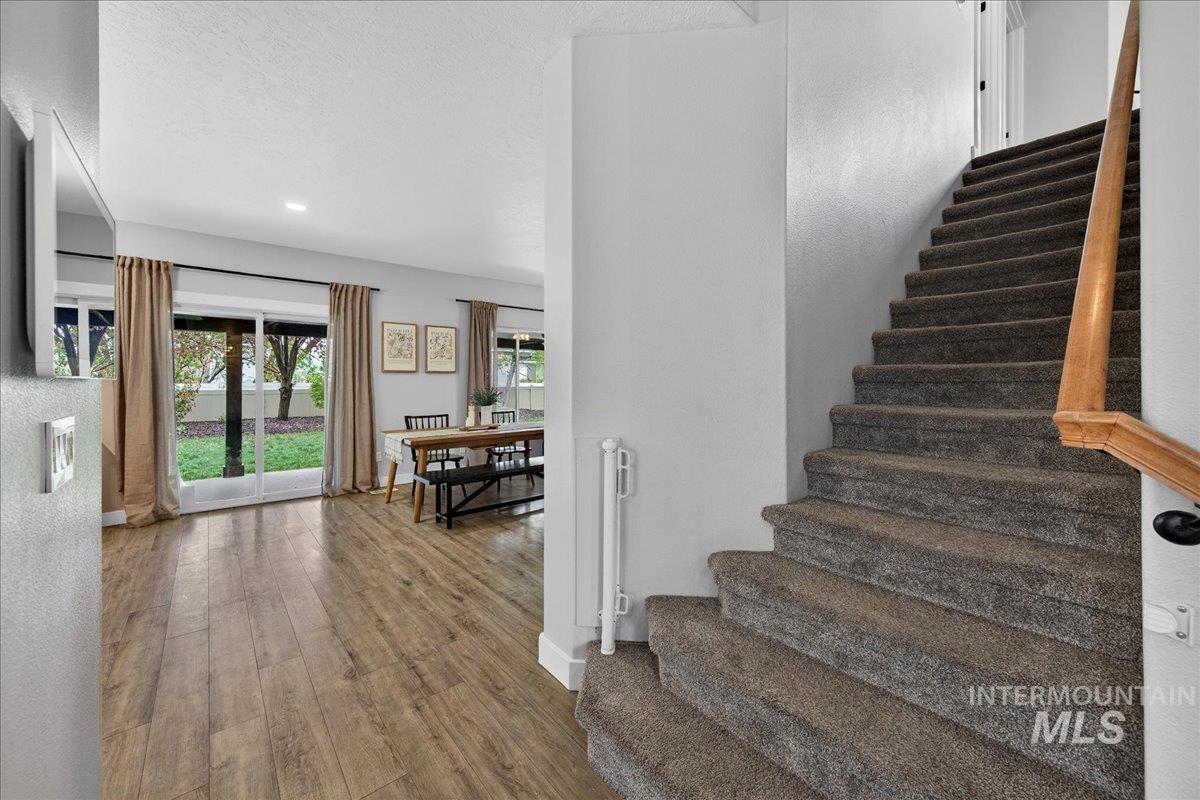 1826 N Henderson Ave, Meridian, Idaho 83646, 4 Bedrooms, 3 Bathrooms, Residential For Sale, Price $619,900, 98980956