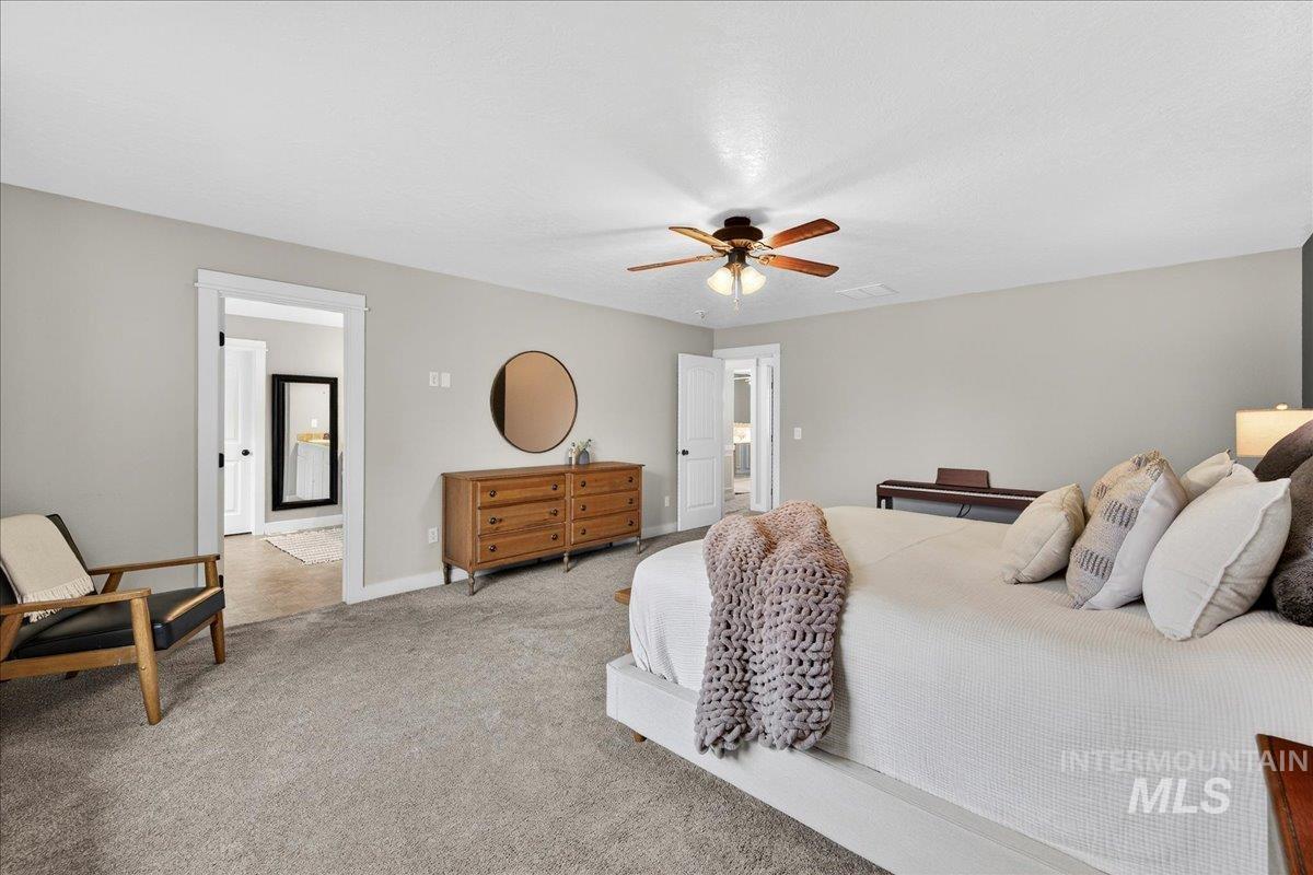 1826 N Henderson Ave, Meridian, Idaho 83646, 4 Bedrooms, 3 Bathrooms, Residential For Sale, Price $619,900, 98980956