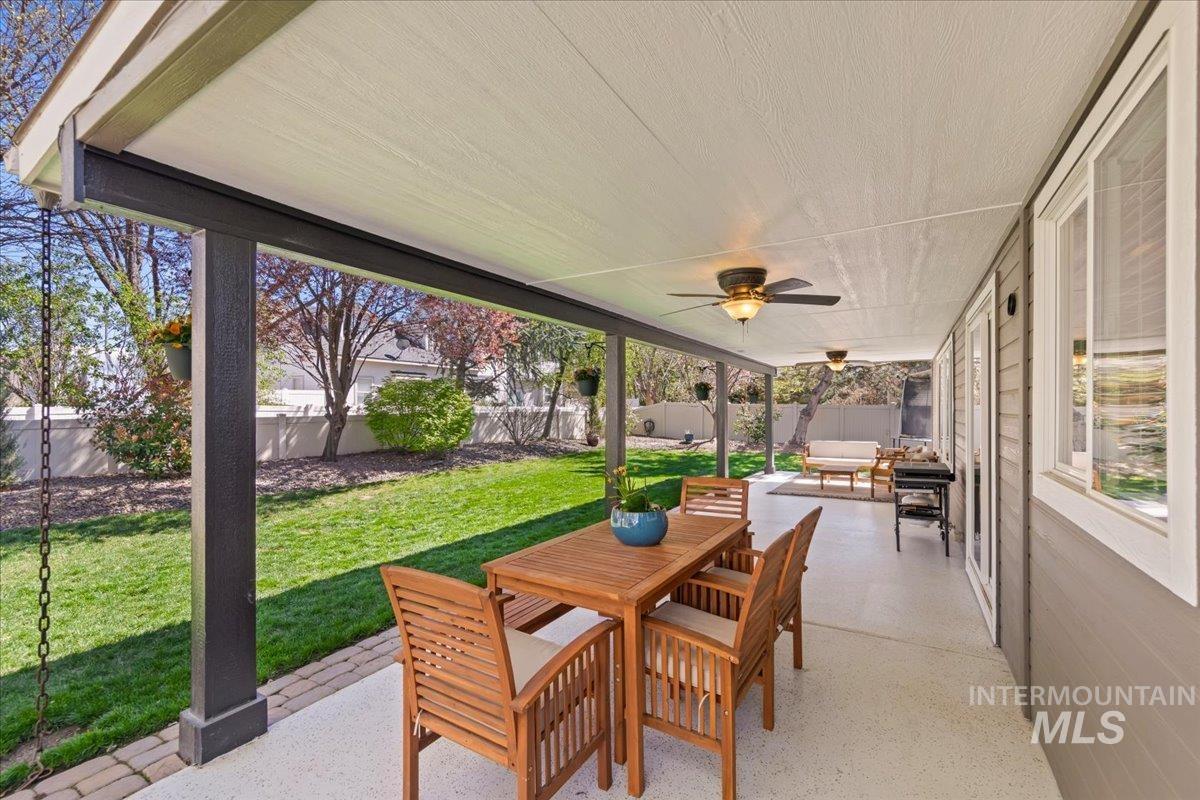 1826 N Henderson Ave, Meridian, Idaho 83646, 4 Bedrooms, 3 Bathrooms, Residential For Sale, Price $619,900, 98980956