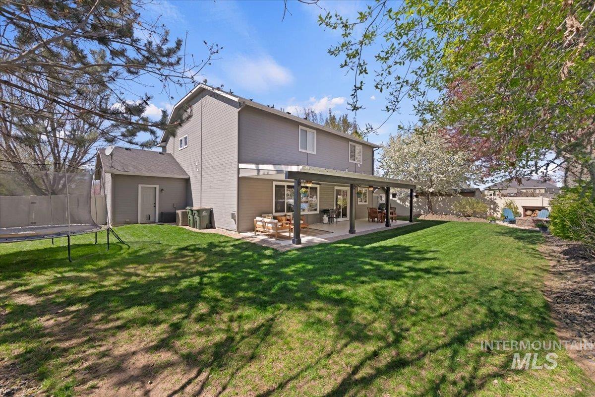 1826 N Henderson Ave, Meridian, Idaho 83646, 4 Bedrooms, 3 Bathrooms, Residential For Sale, Price $619,900, 98980956