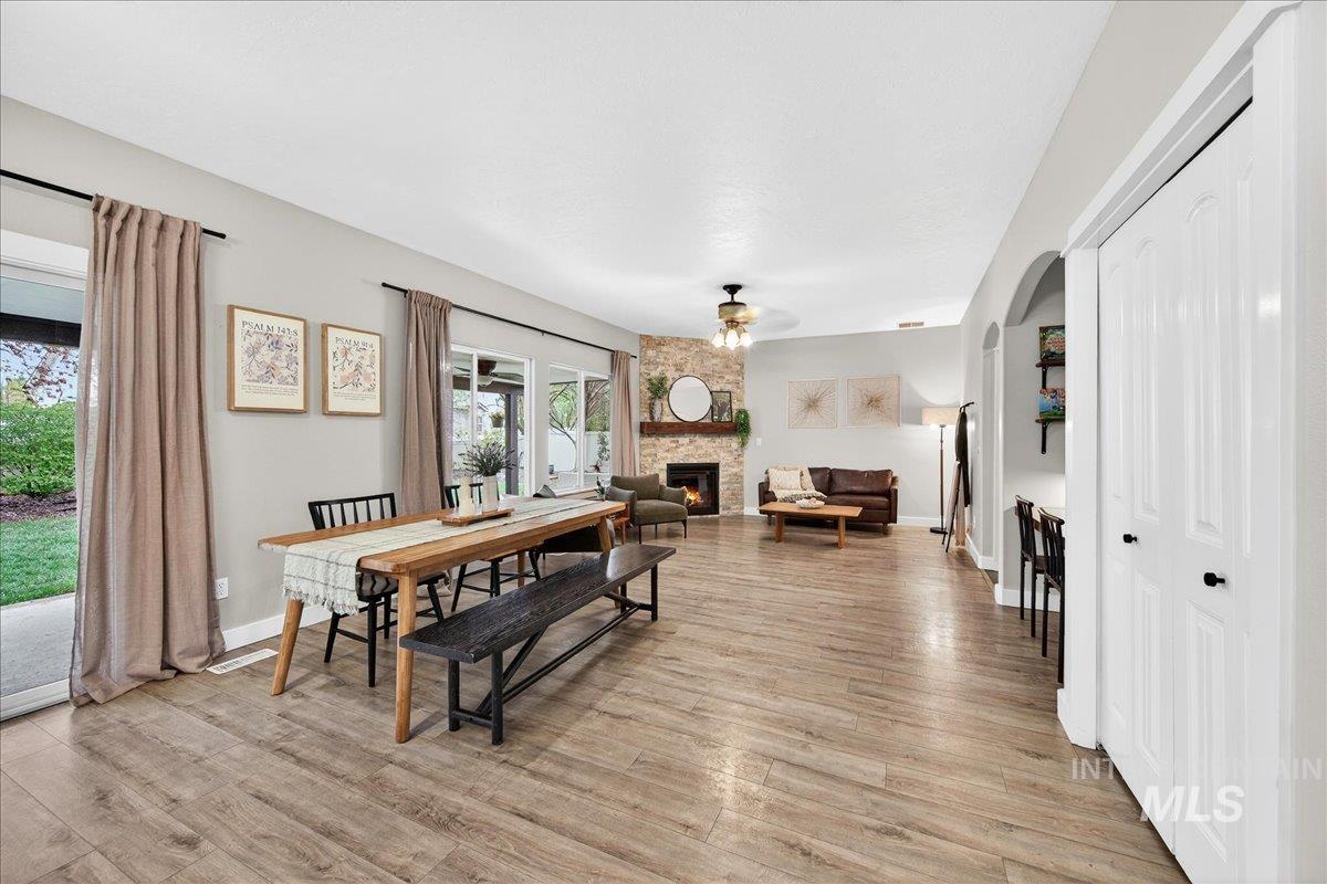 1826 N Henderson Ave, Meridian, Idaho 83646, 4 Bedrooms, 3 Bathrooms, Residential For Sale, Price $619,900, 98980956