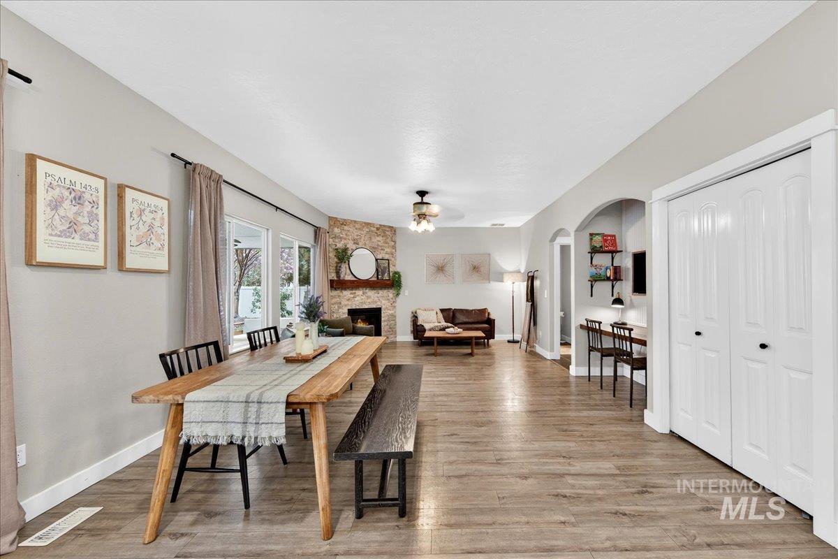 1826 N Henderson Ave, Meridian, Idaho 83646, 4 Bedrooms, 3 Bathrooms, Residential For Sale, Price $619,900, 98980956