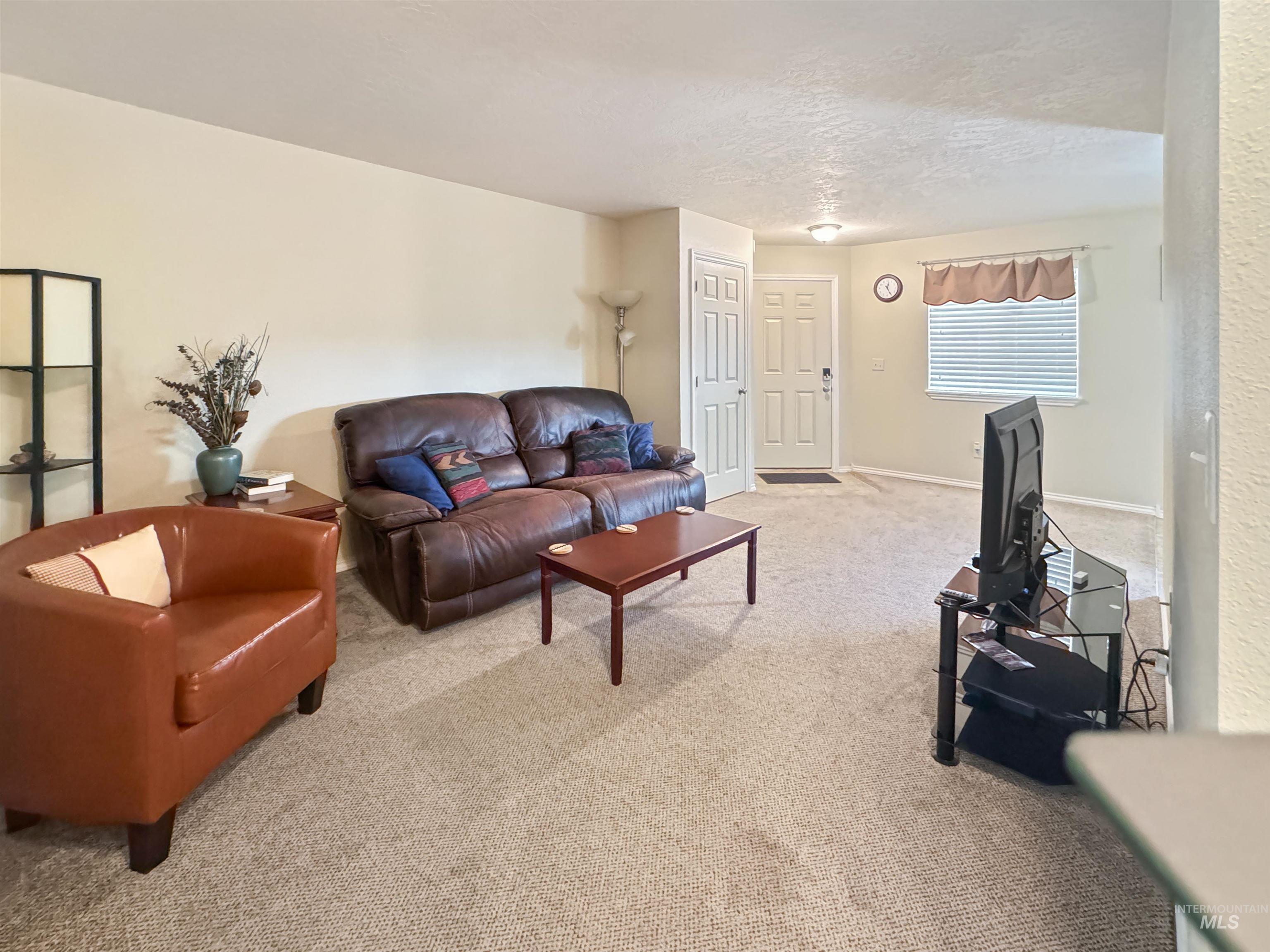 300 S Main, Riggins, Idaho 83549, 2 Bedrooms, 1 Bathroom, Residential For Sale, Price $168,977,MLS 98980957