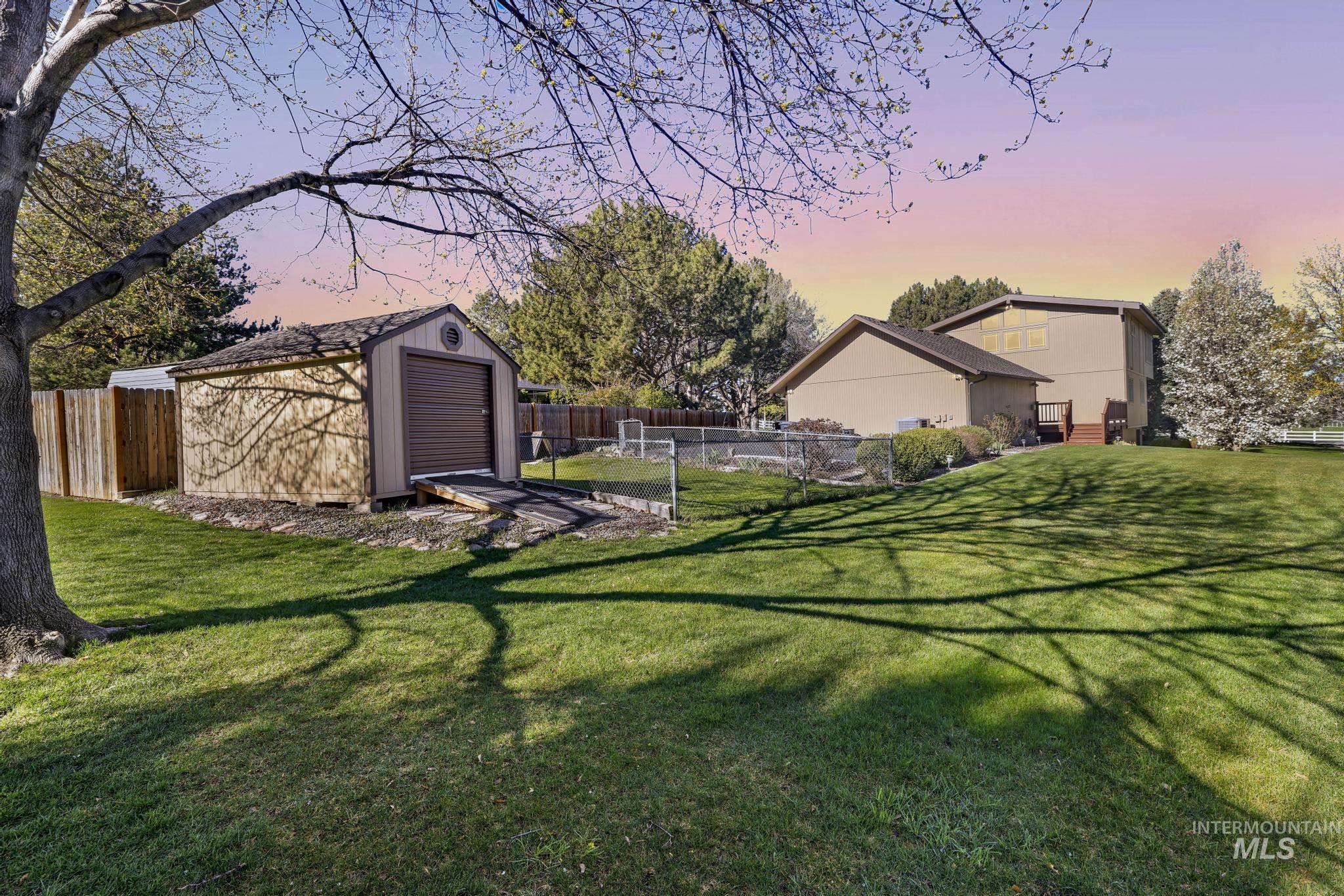 1172 Hankins Rd N, Twin Falls, Idaho 83301, 5 Bedrooms, 3 Bathrooms, Residential For Sale, Price $798,000, 98980958