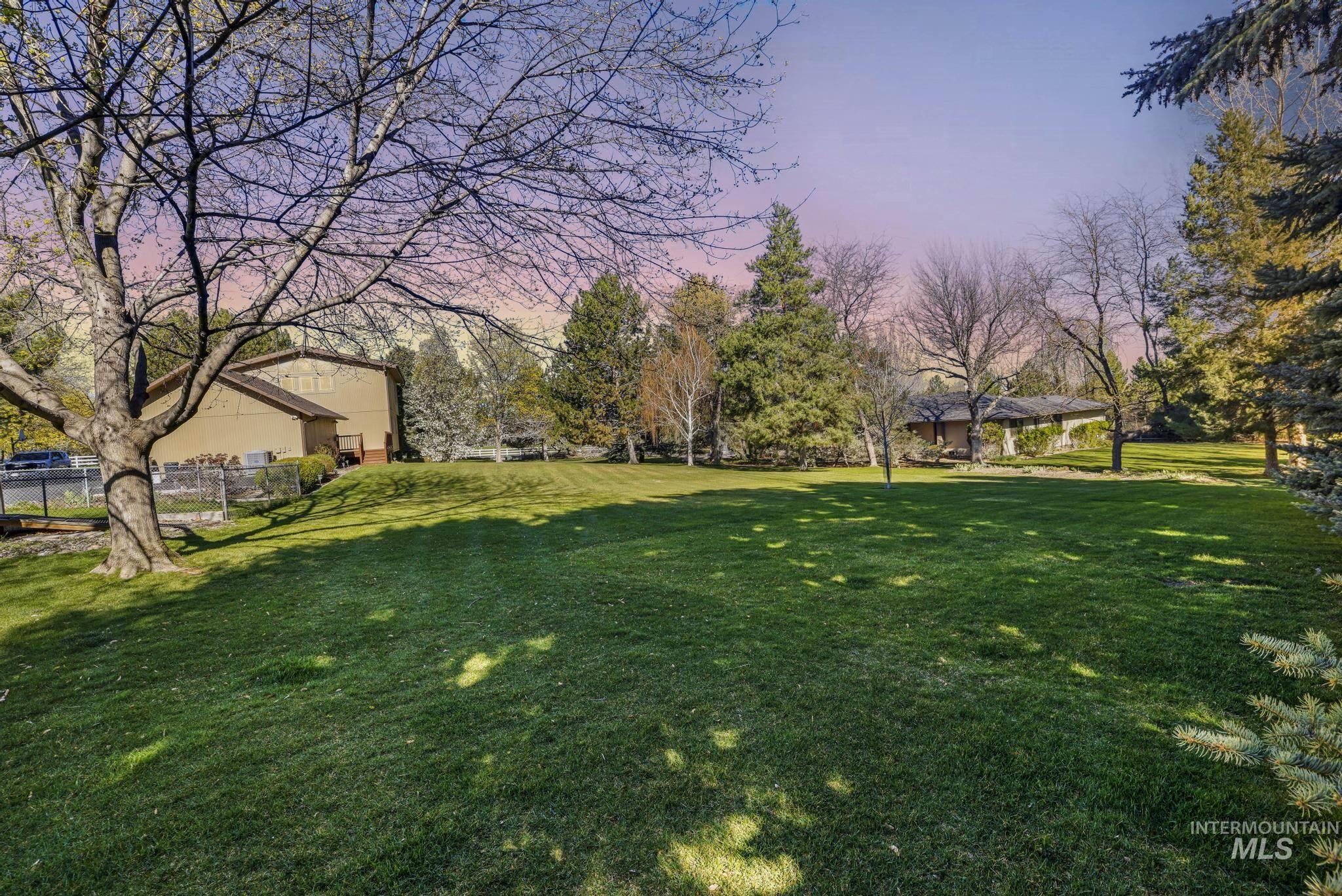 1172 Hankins Rd N, Twin Falls, Idaho 83301, 5 Bedrooms, 3 Bathrooms, Residential For Sale, Price $825,000, 98980958